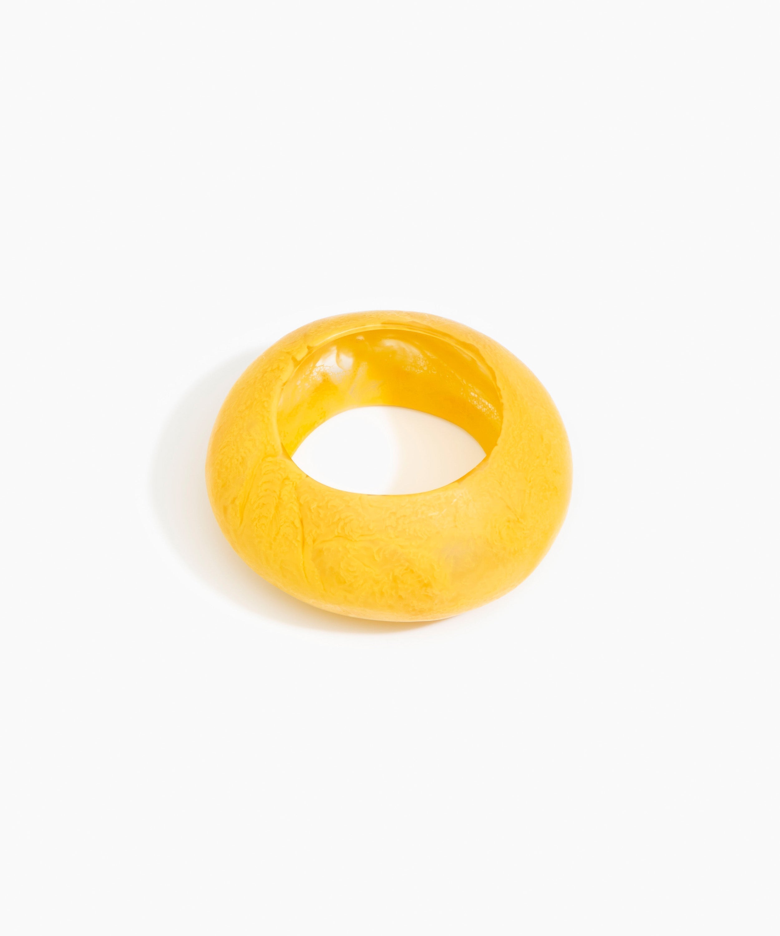 Dinosaur Designs Boulder Bangle in Honeycomb color resin with Wide Fit