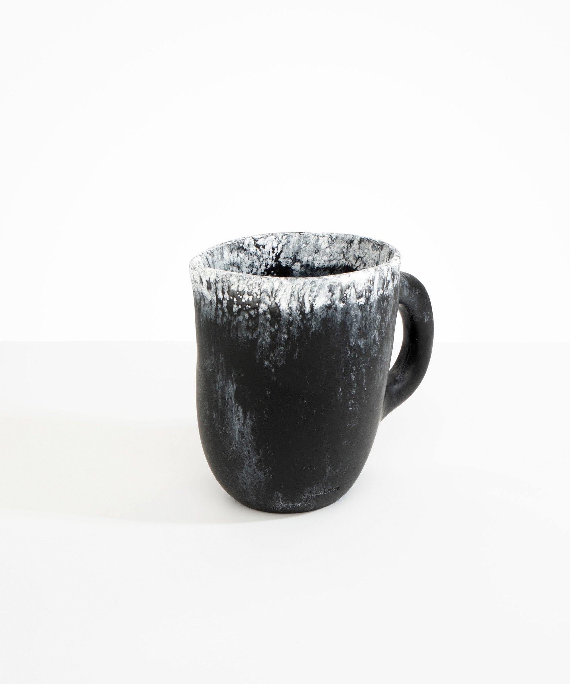 Dinosaur Designs JUGROCKLG Large Rock Jug BLACK MARBLE