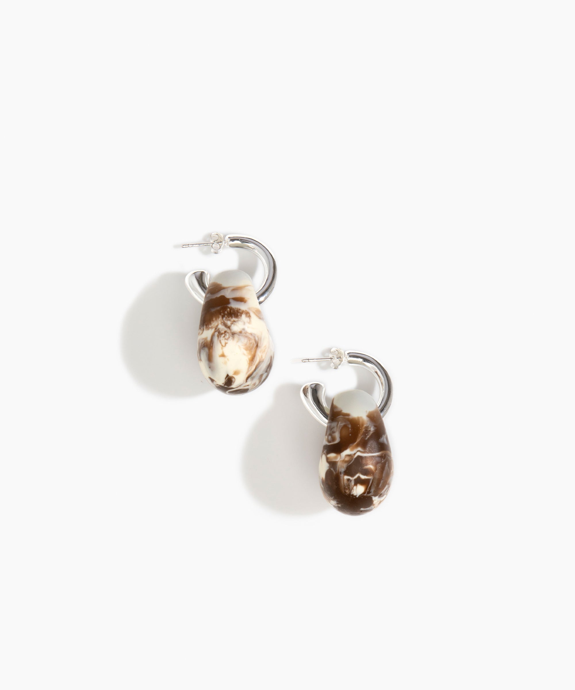 Dinosaur Designs Medium Splash Earrings in Cappuccino color resin with Silver-Plated Brass Hoop Material