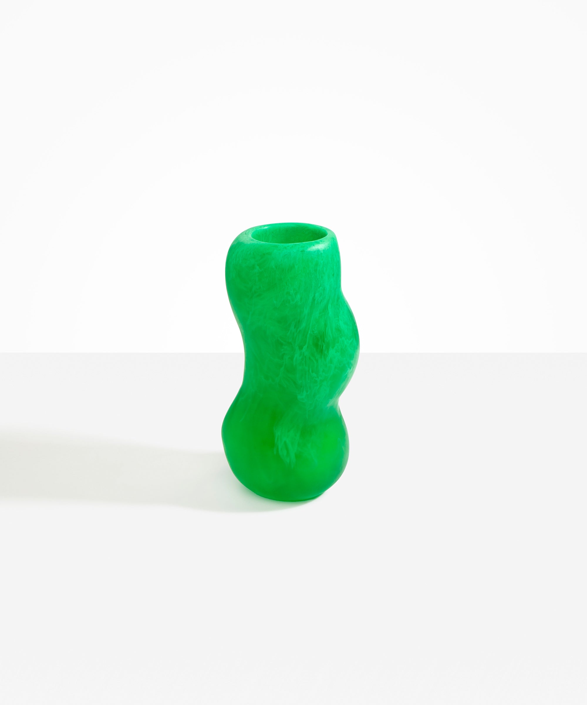 Dinosaur Designs Medium Valley Vase in Leaf color resin