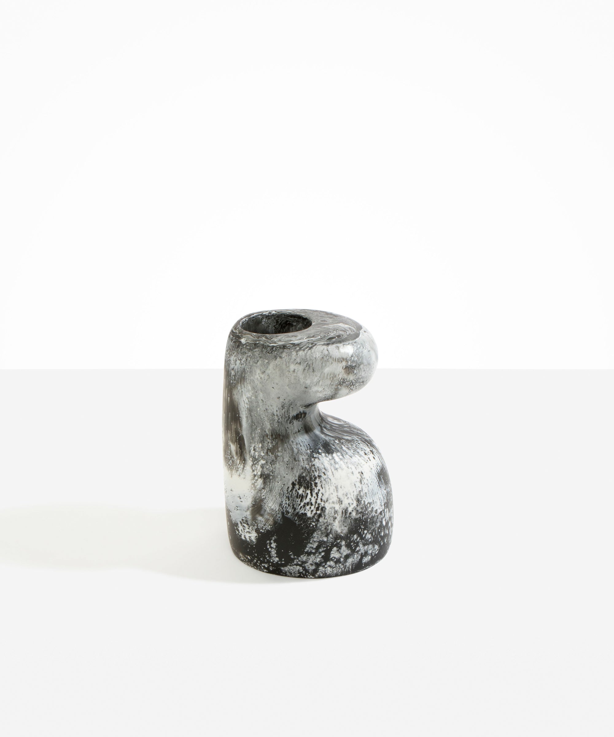 Dinosaur Designs Mungbean Vase in Granite color resin