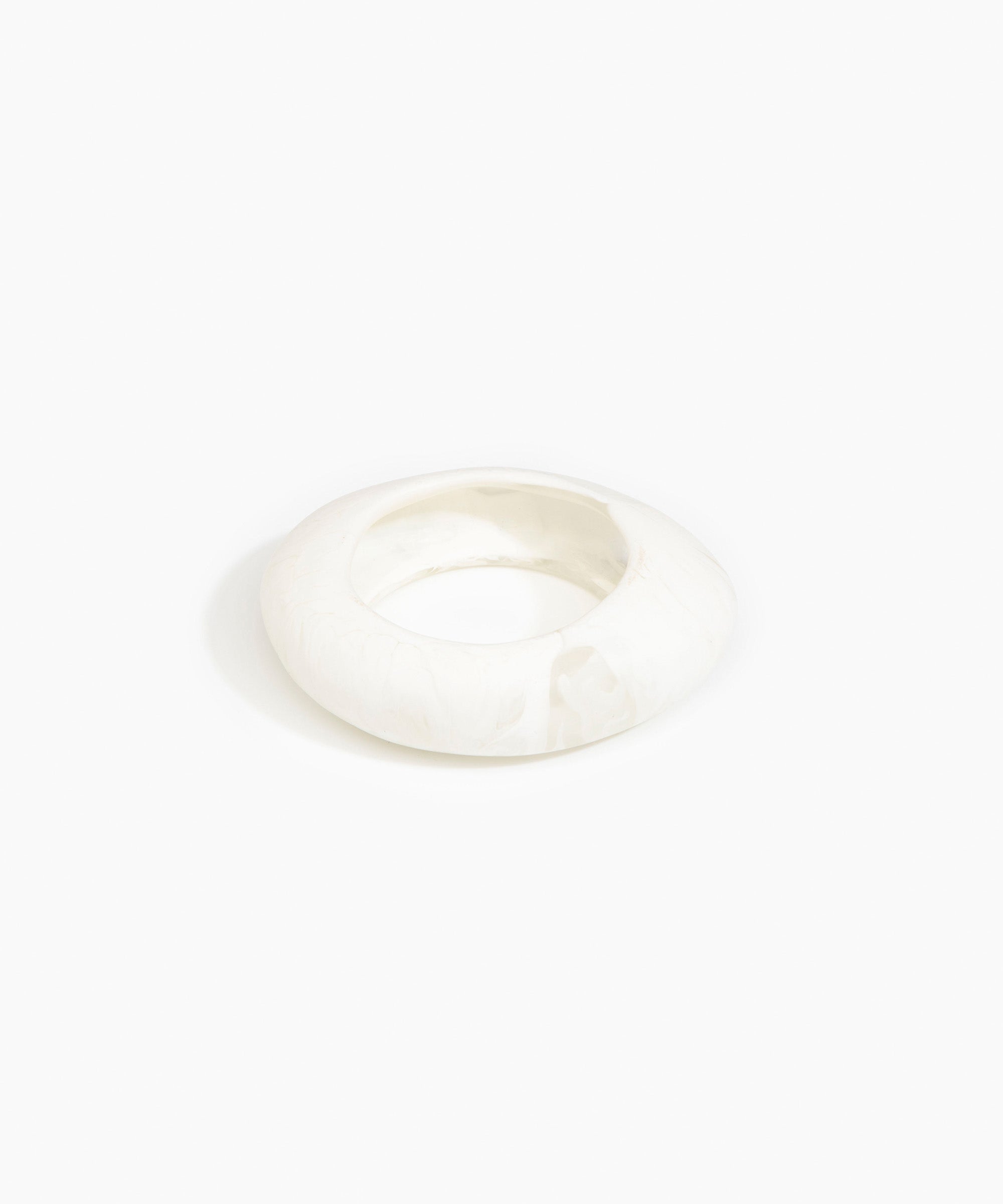 Dinosaur Designs SBRCKMED Medium Rock Bangle CHALK SWIRL