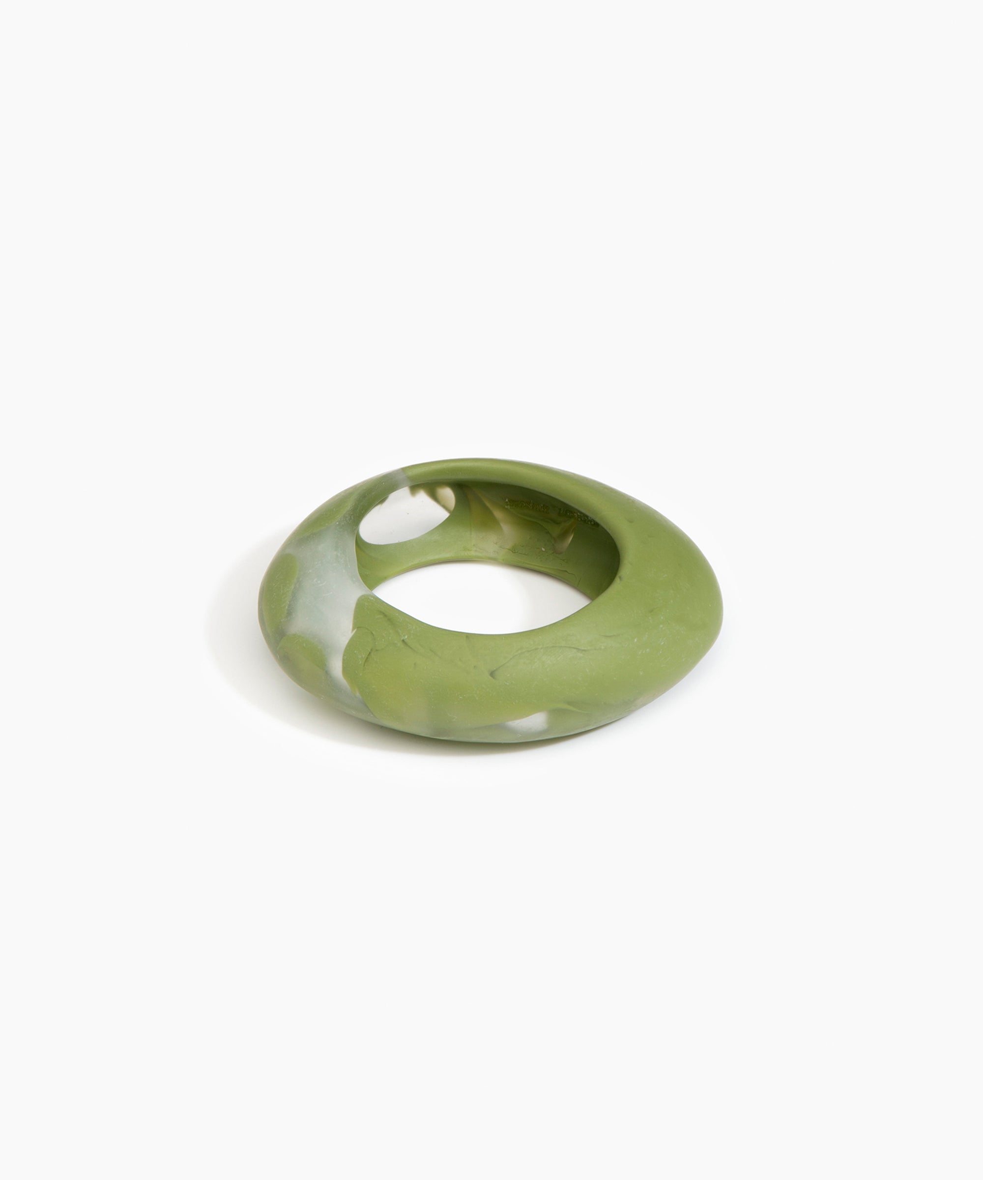 Dinosaur Designs SBRCKMED Medium Rock Bangle OLIVE