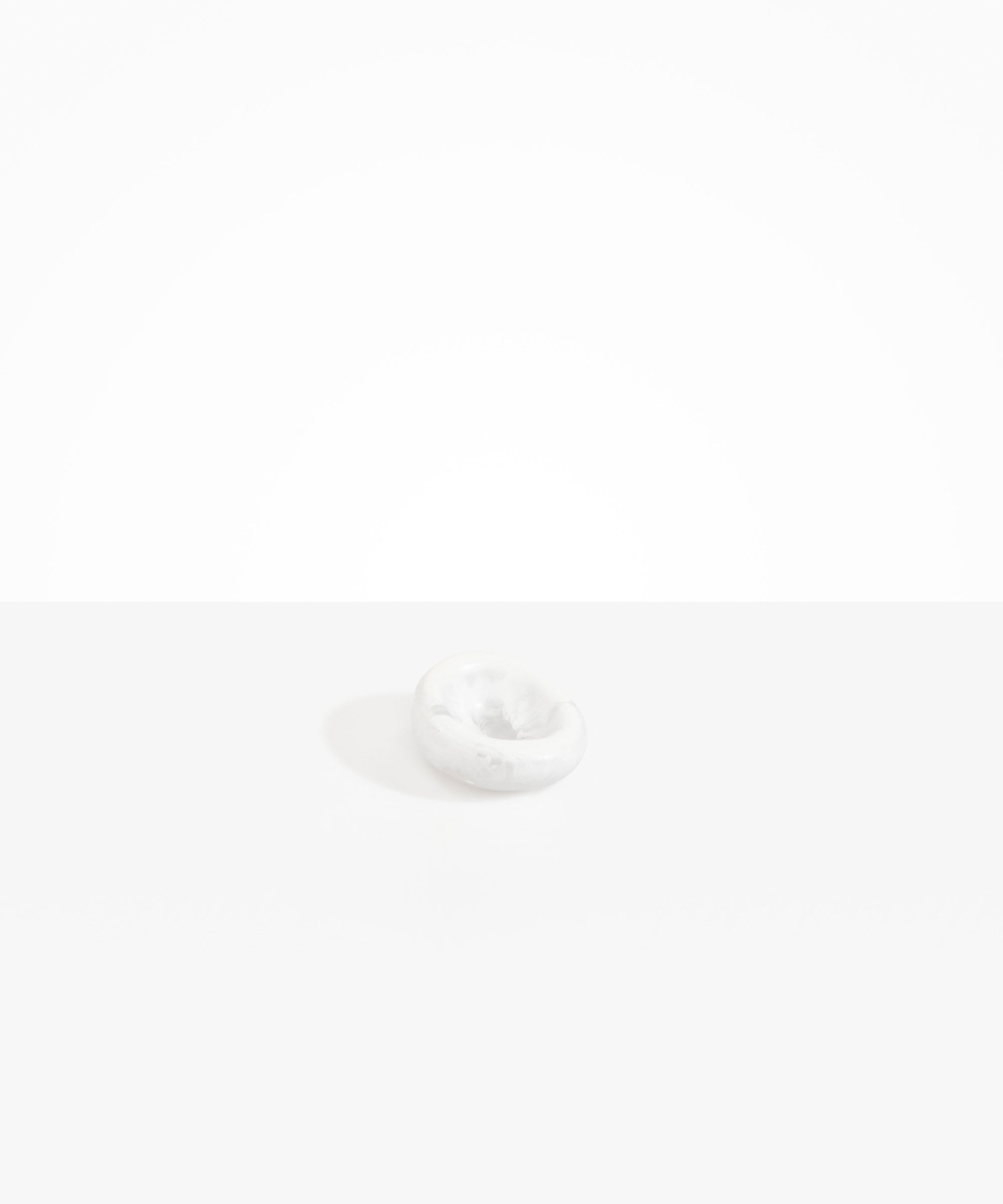 Dinosaur Designs DSHPLNDRFS small drift dish SNOW SWIRL