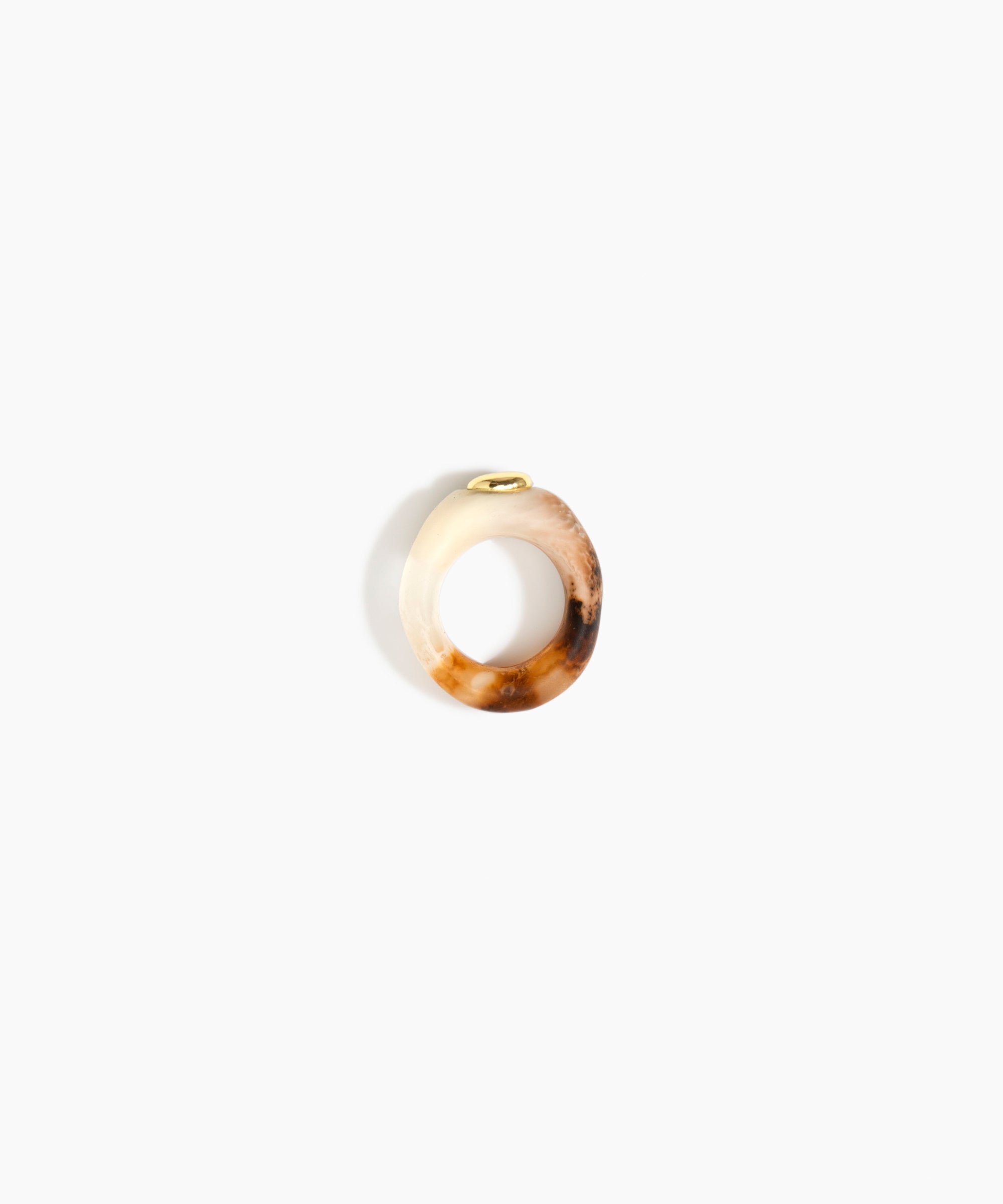 Dinosaur Designs RGRNDRCK round rock ring LIGHT HORN