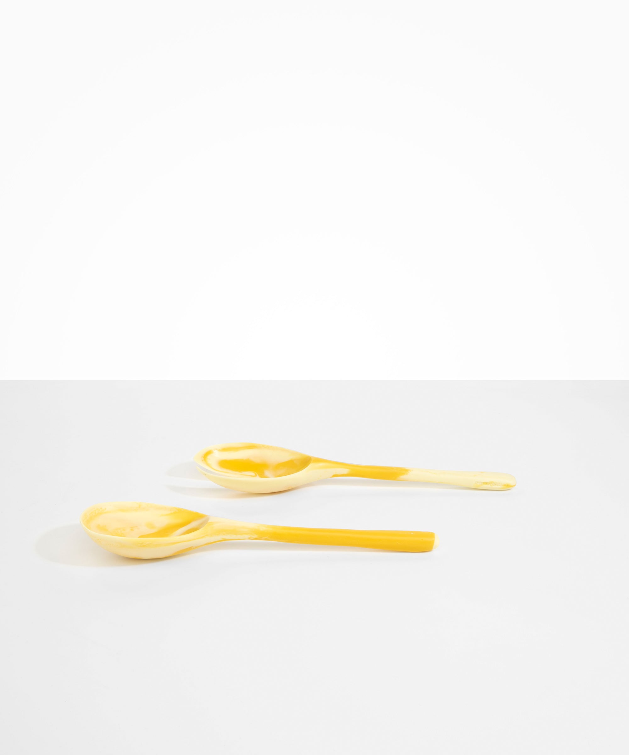 Dinosaur Designs SVSSTOLNG long stone servers DAISY