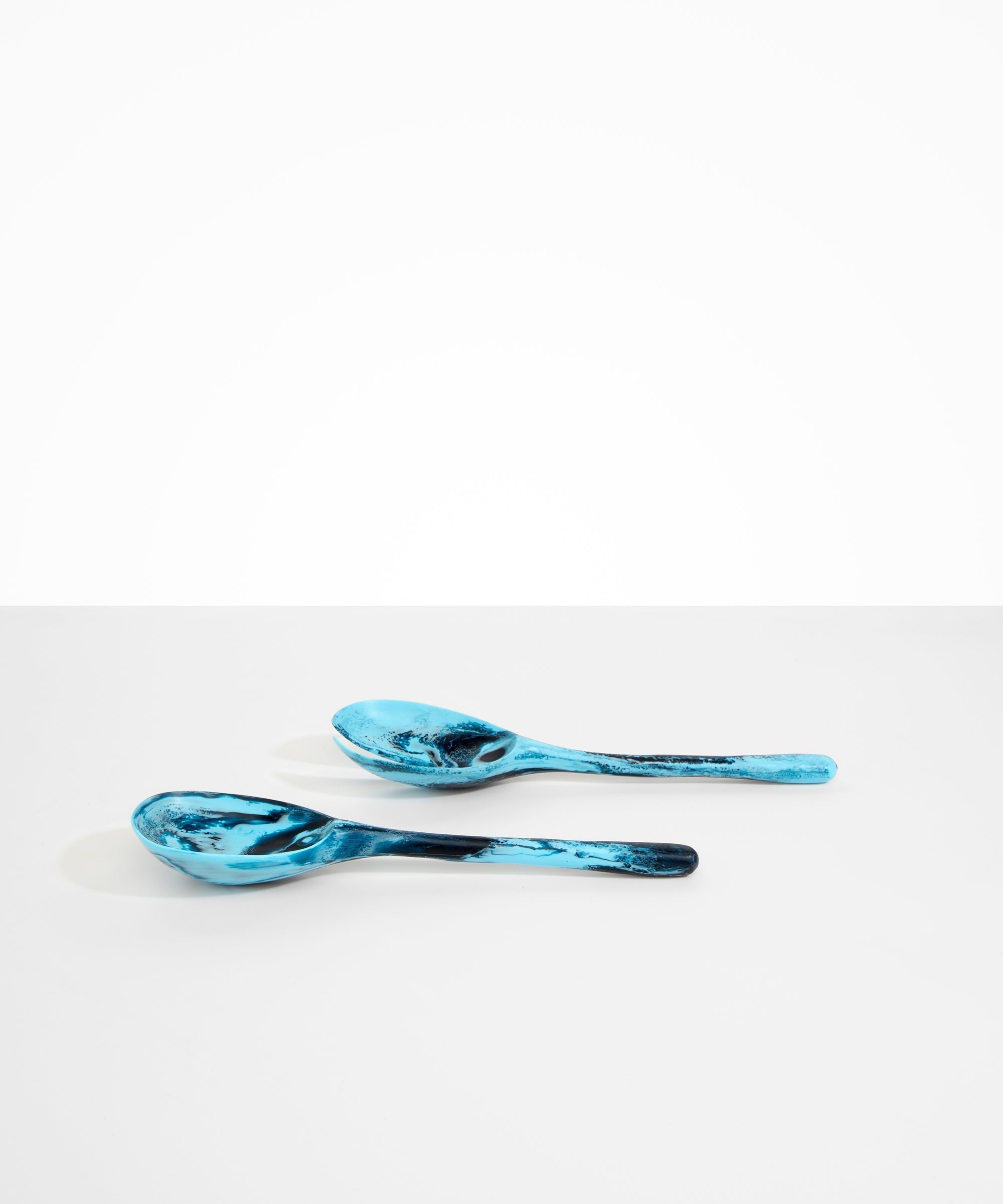 Dinosaur Designs SVSSTOLNG long stone servers WATER