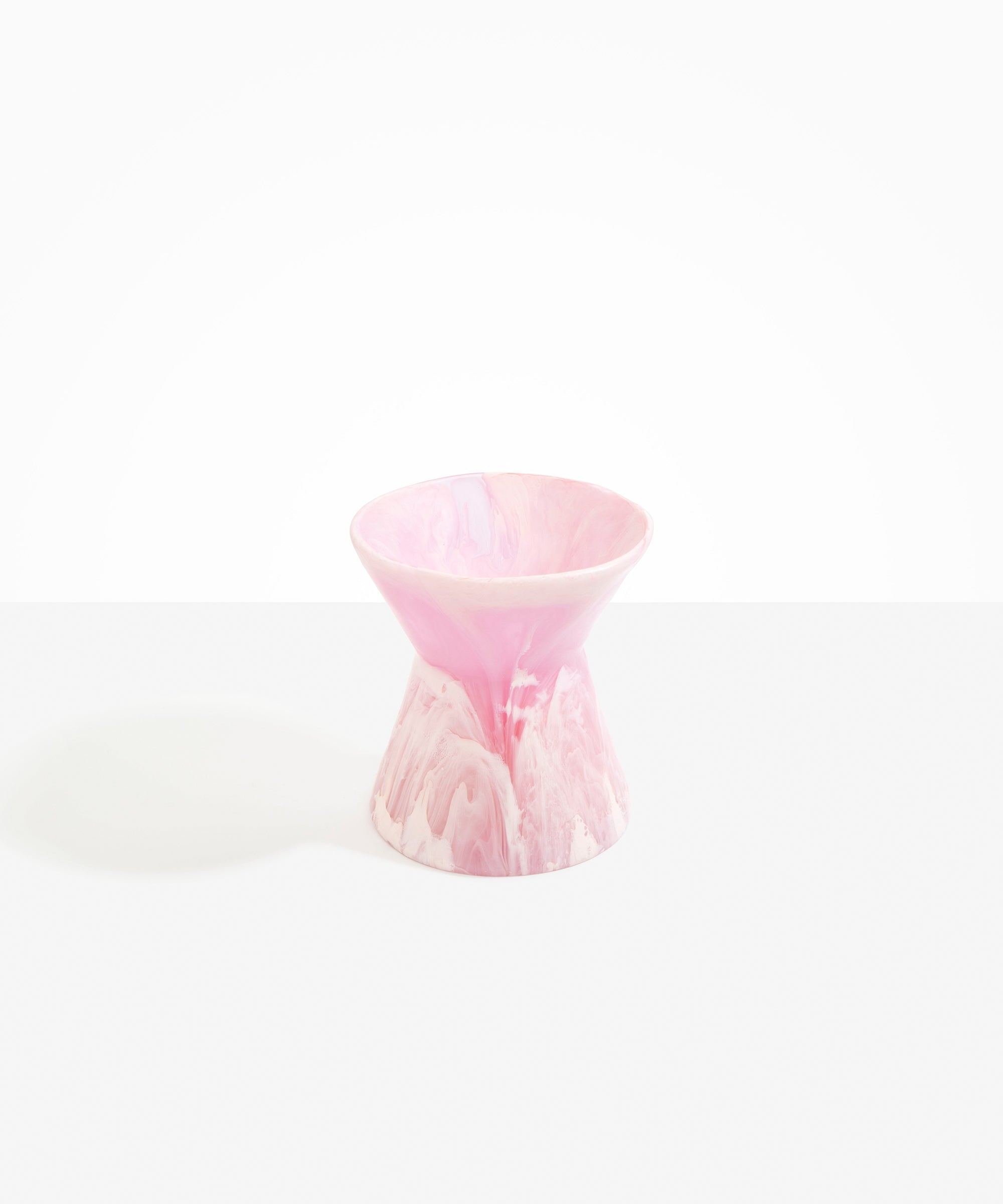 Dinosaur Designs Medium Bow Vase in Shell Pink color resin
