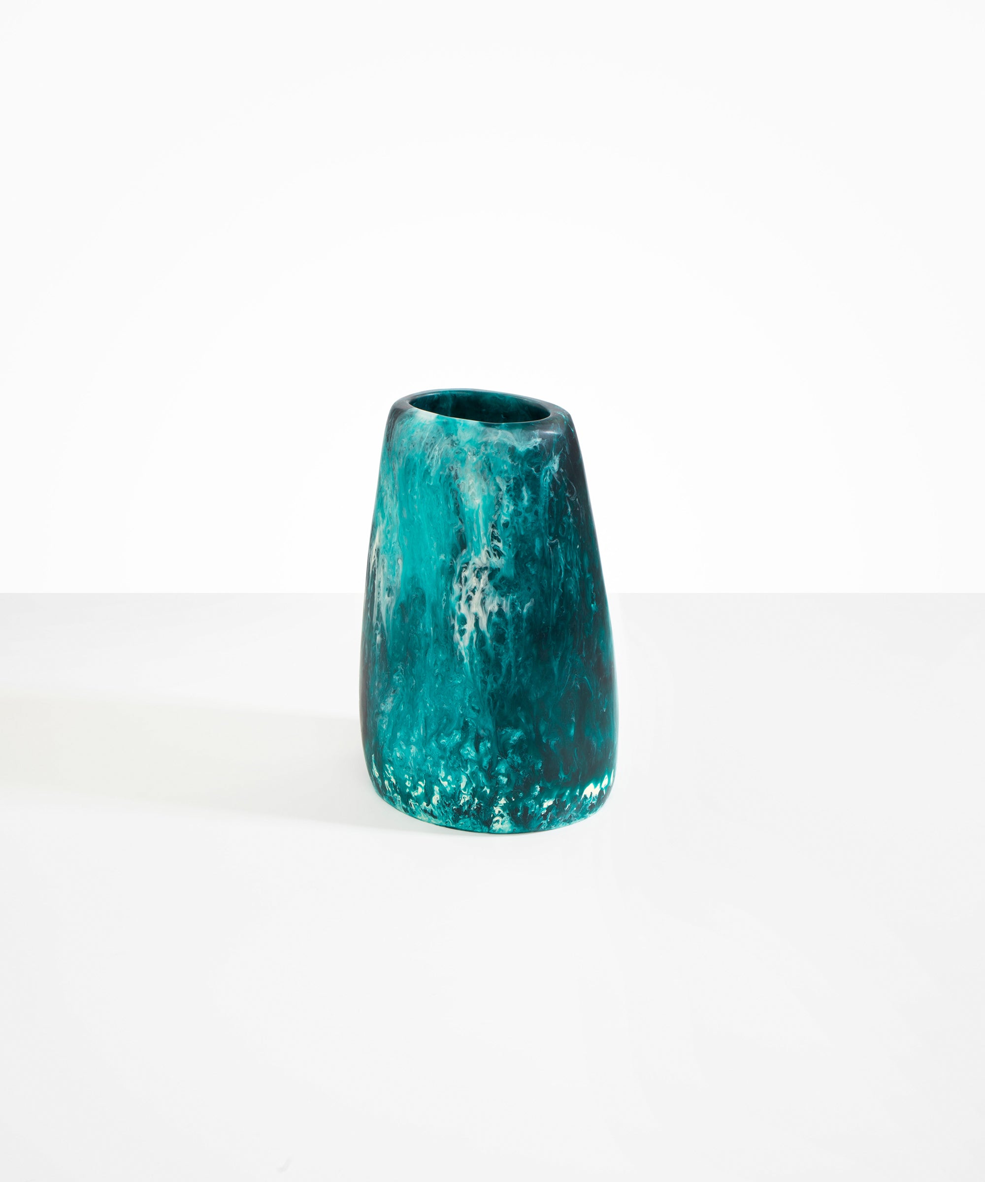 Dinosaur Designs VASPEBLGE large pebble vase LAGOON