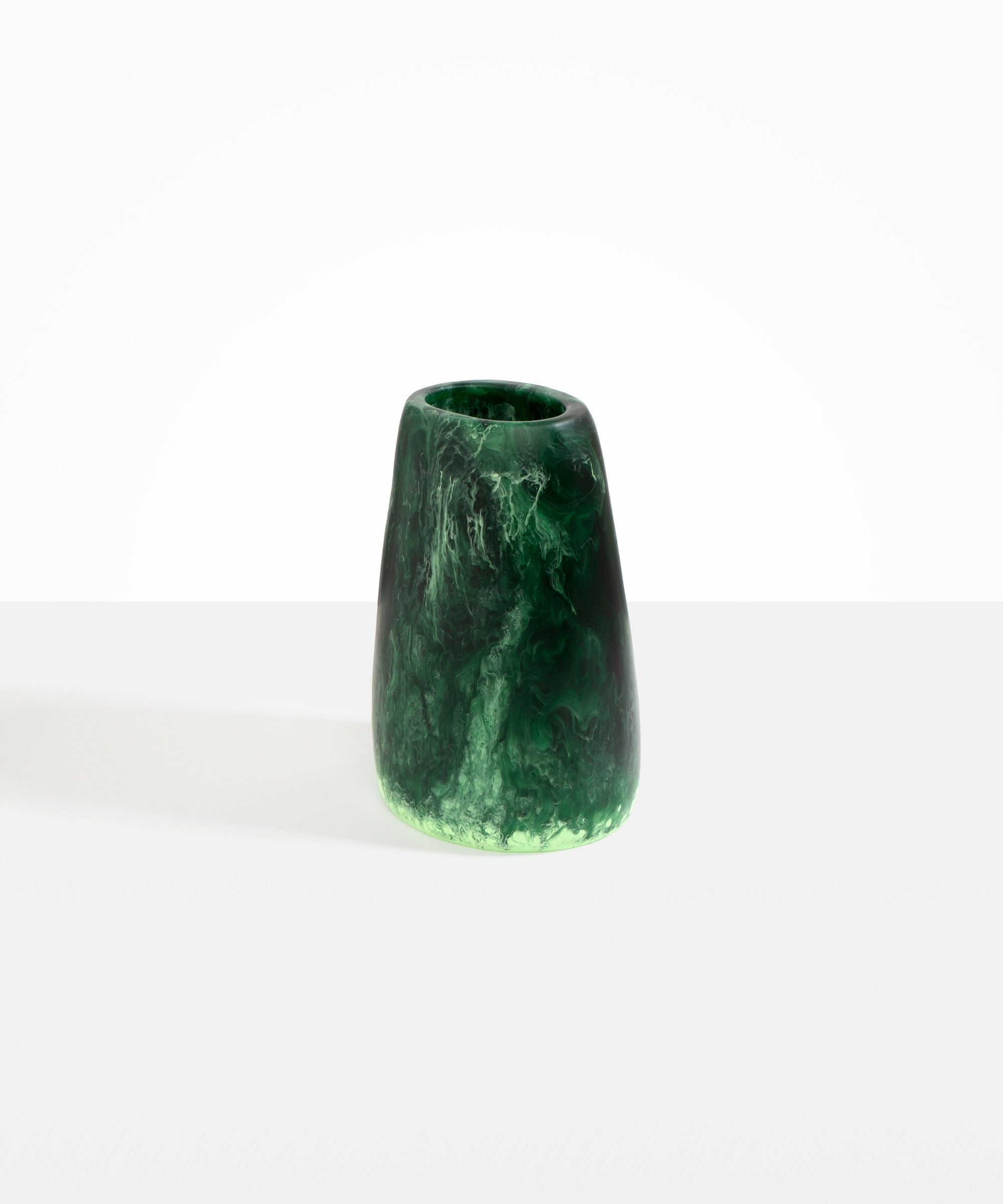 Dinosaur Designs VASPEBLGE large pebble vase MOSS