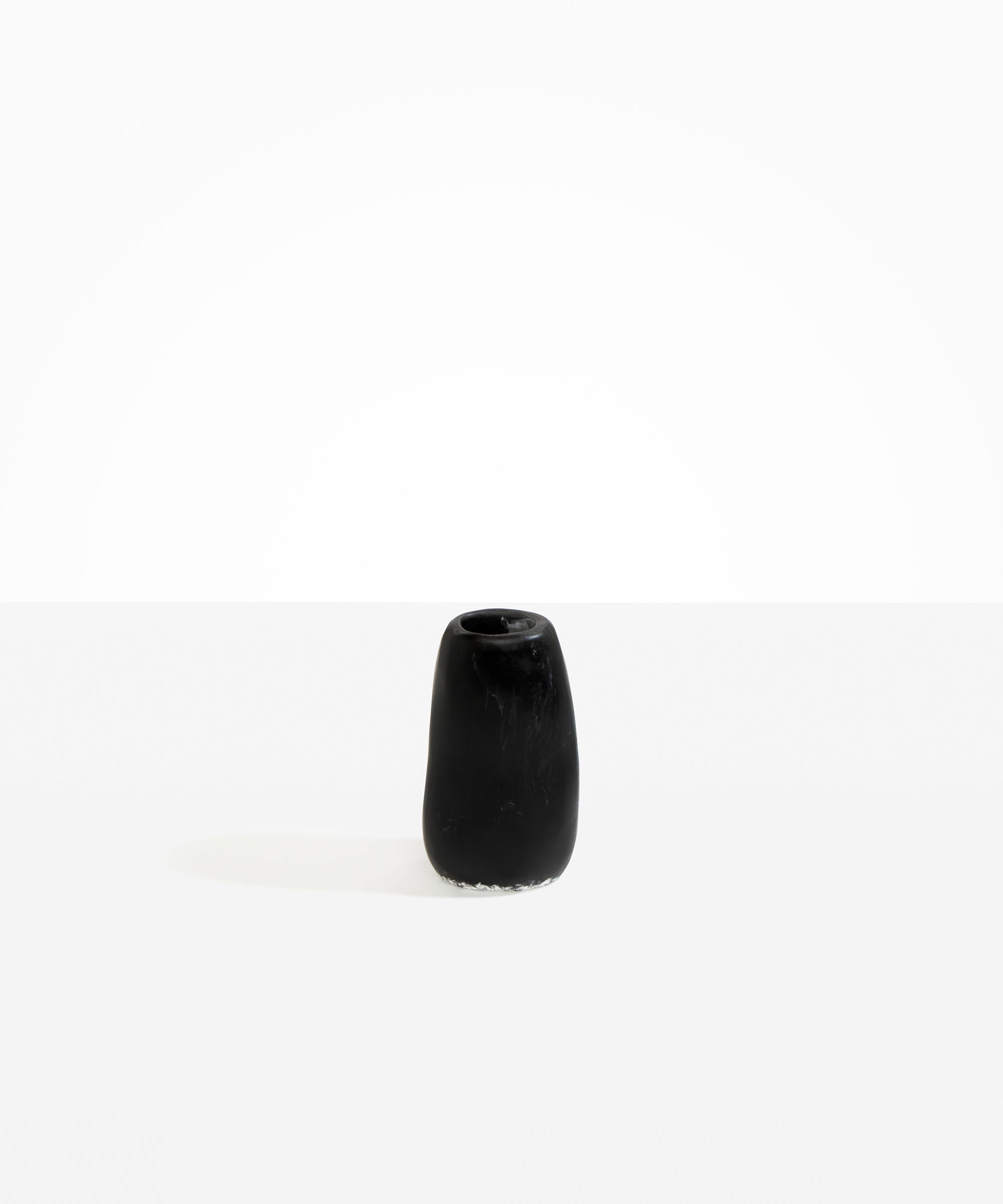 Dinosaur Designs Small Pebble Vase in Black Marble color resin