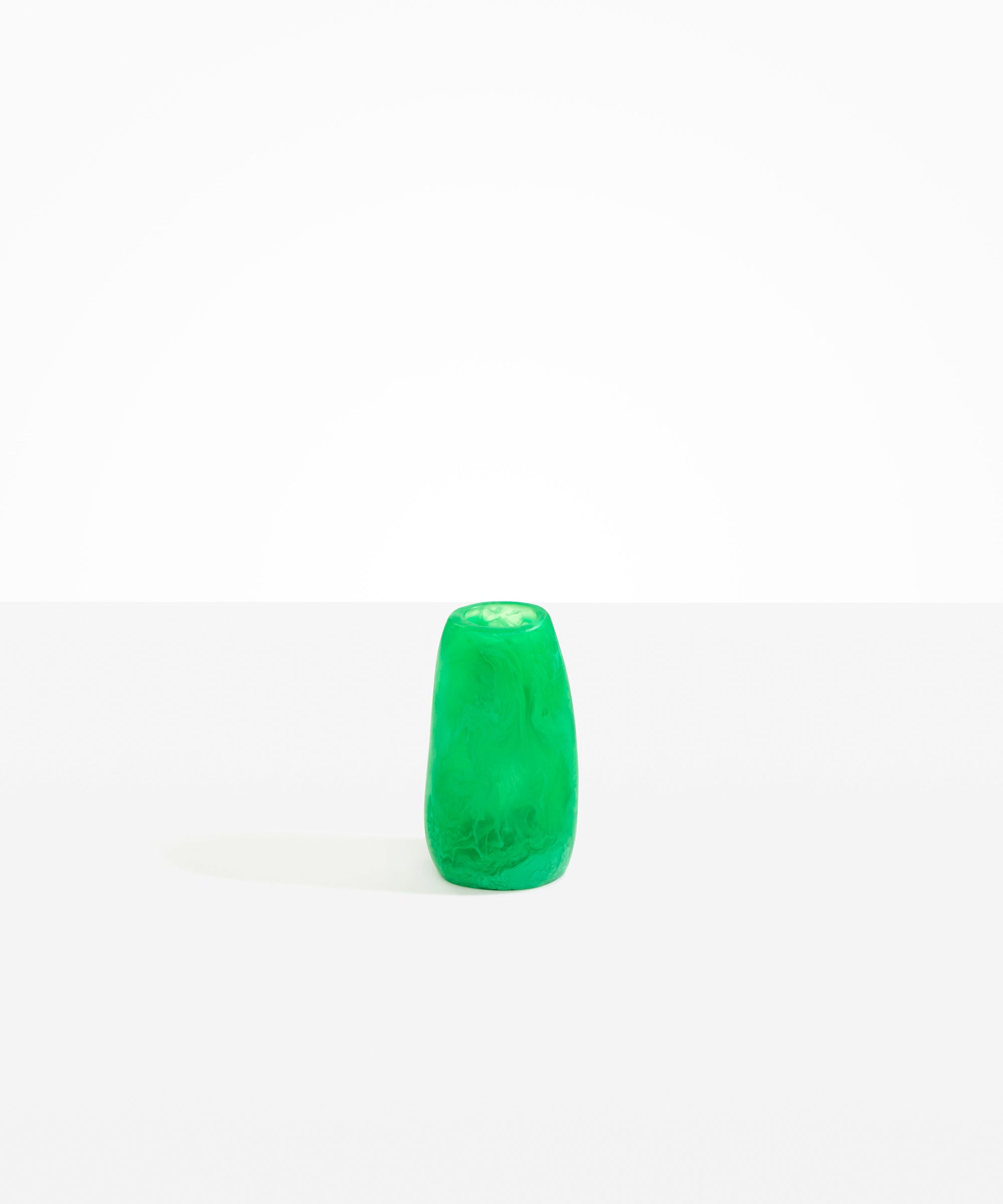 Dinosaur Designs Small Pebble Vase in Leaf color resin