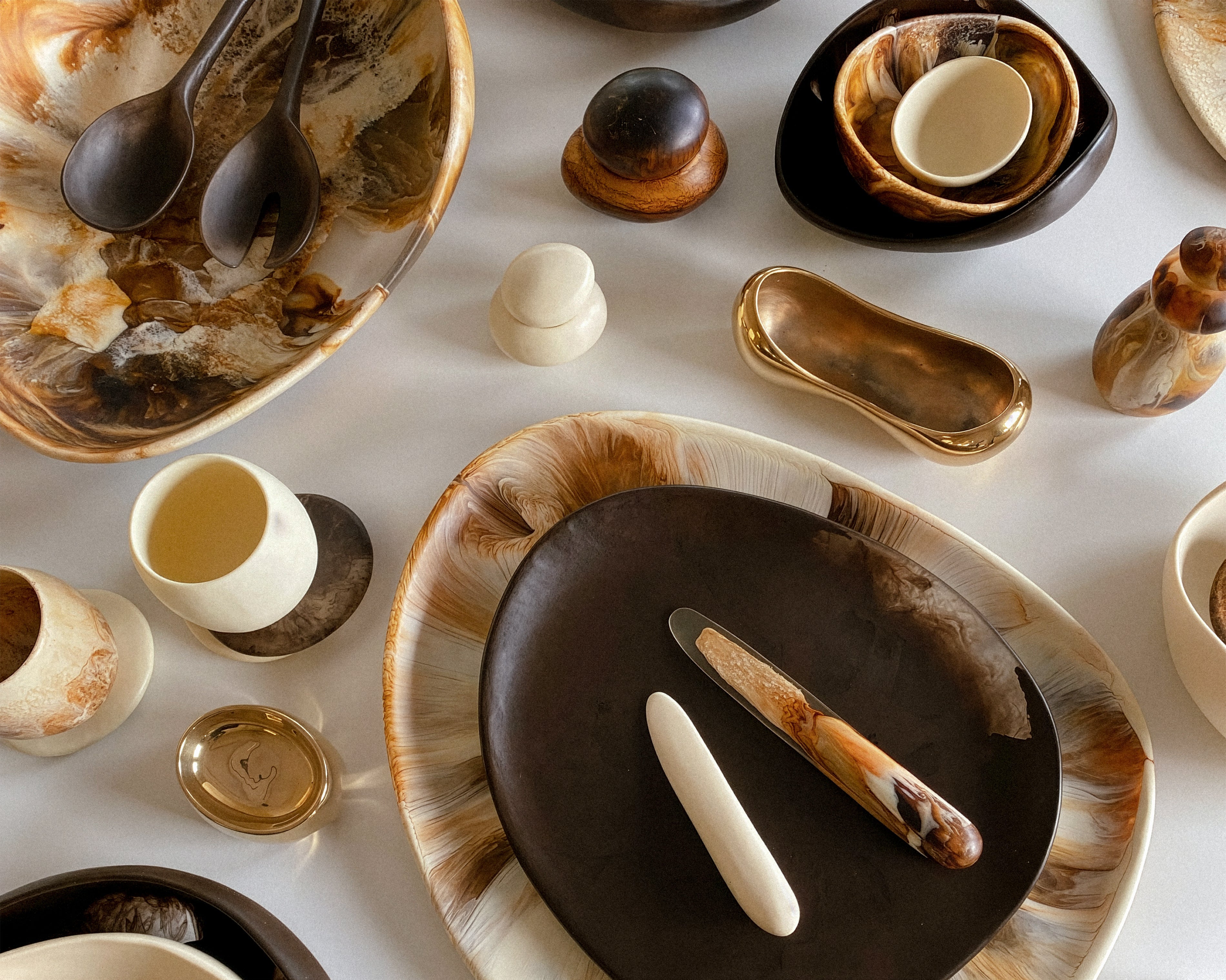Earthy Tableware