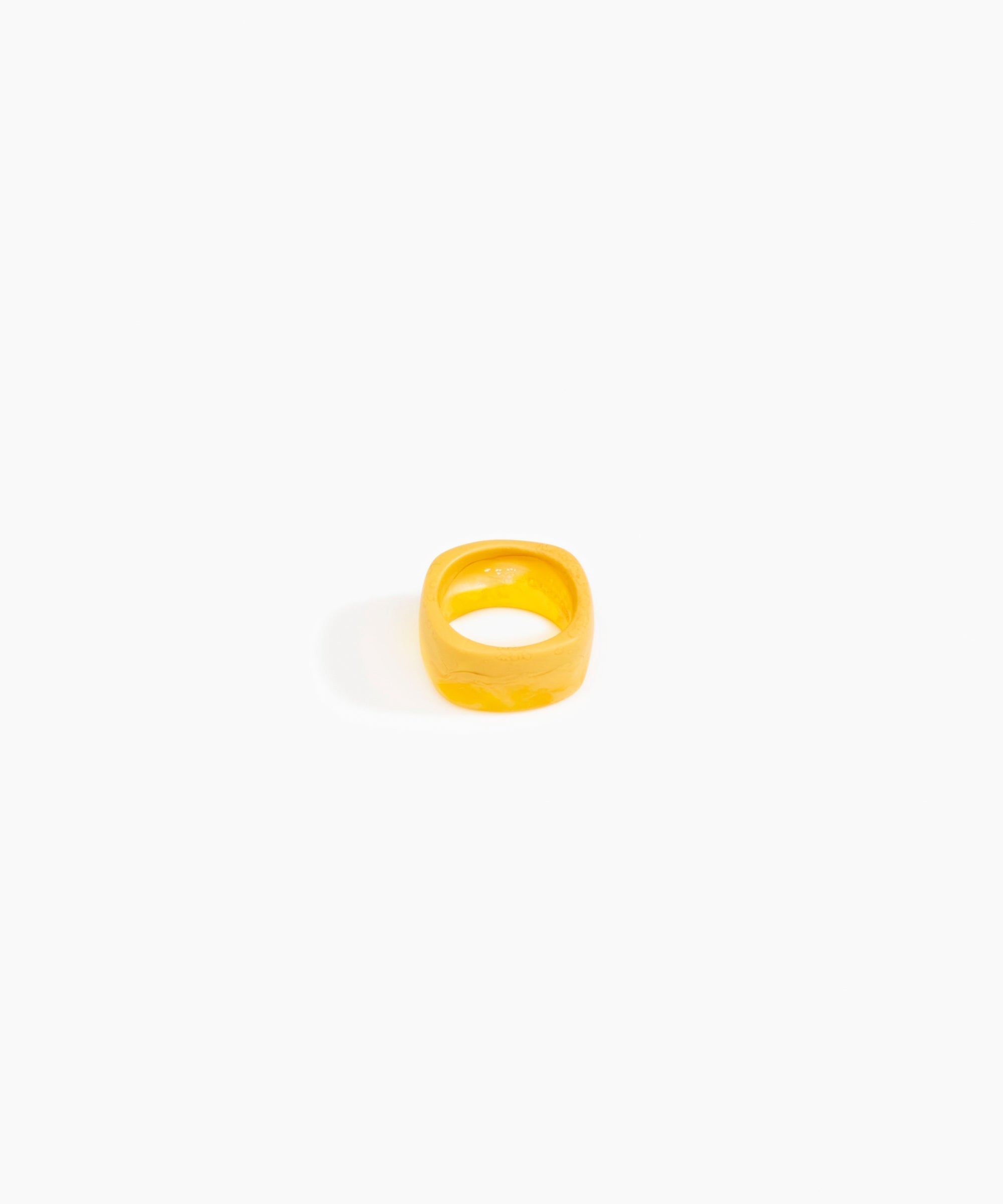 Dinosaur Designs Cube Ring in Honeycomb Colour resin with Wide Fit.