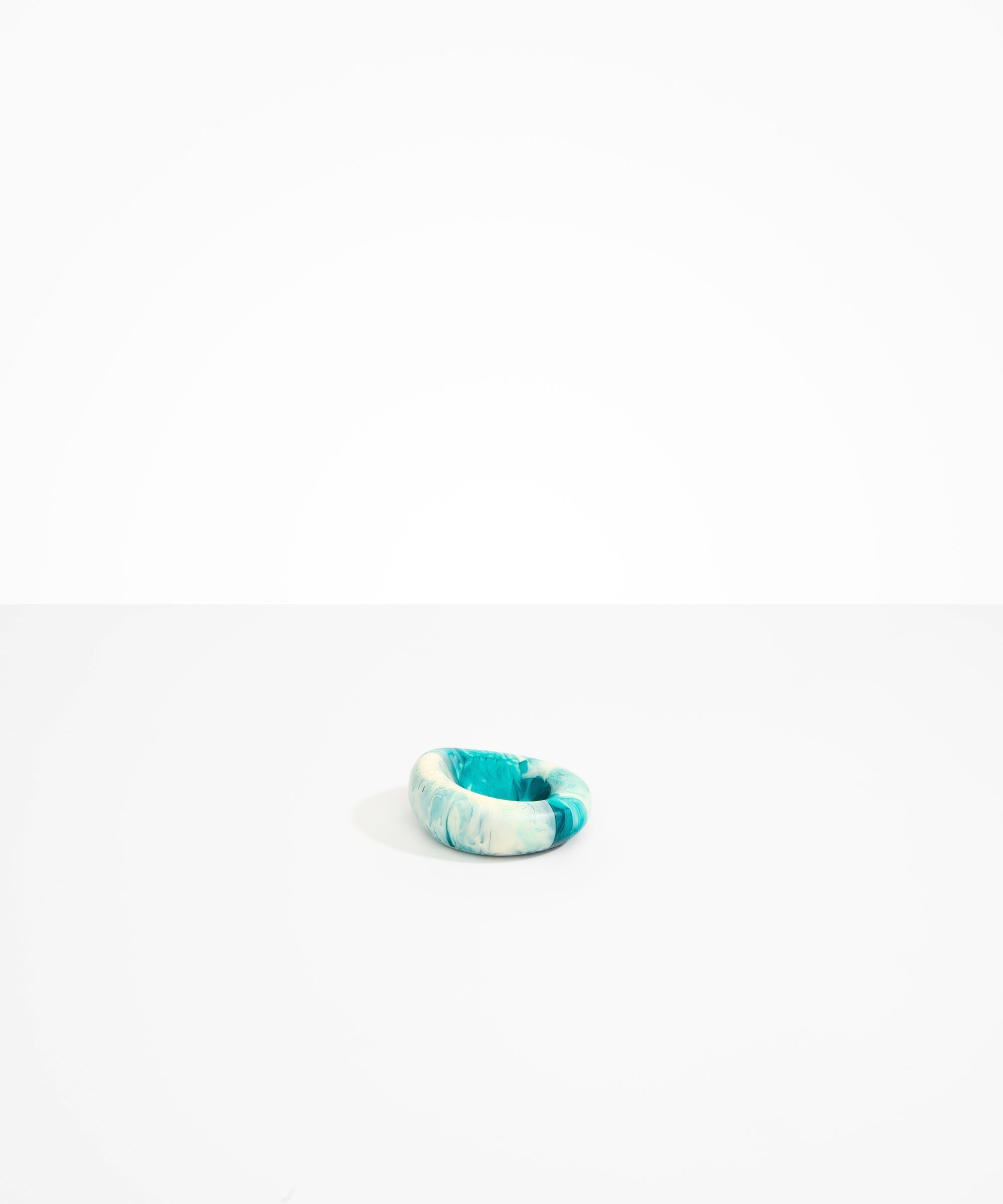 Dinosaur Designs DSHPLNDRFS small drift dish OLIVE .