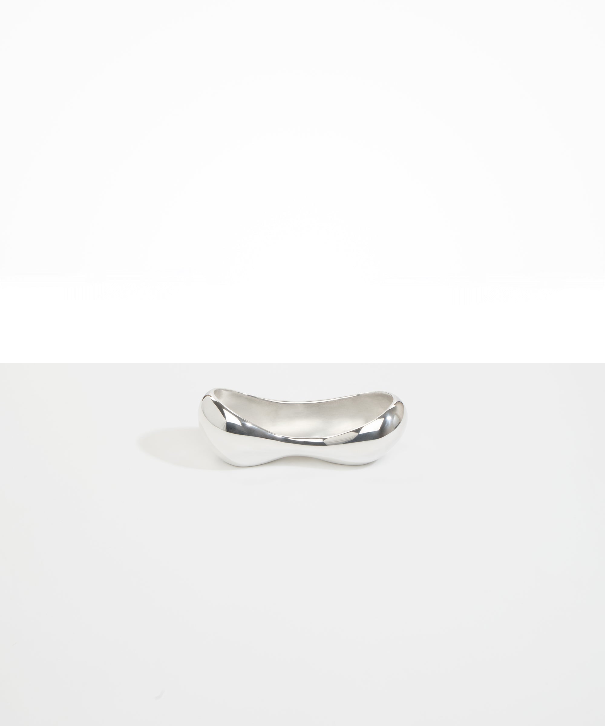 Dinosaur Designs Flow Dessert Bowl in White Marble Colour resin..