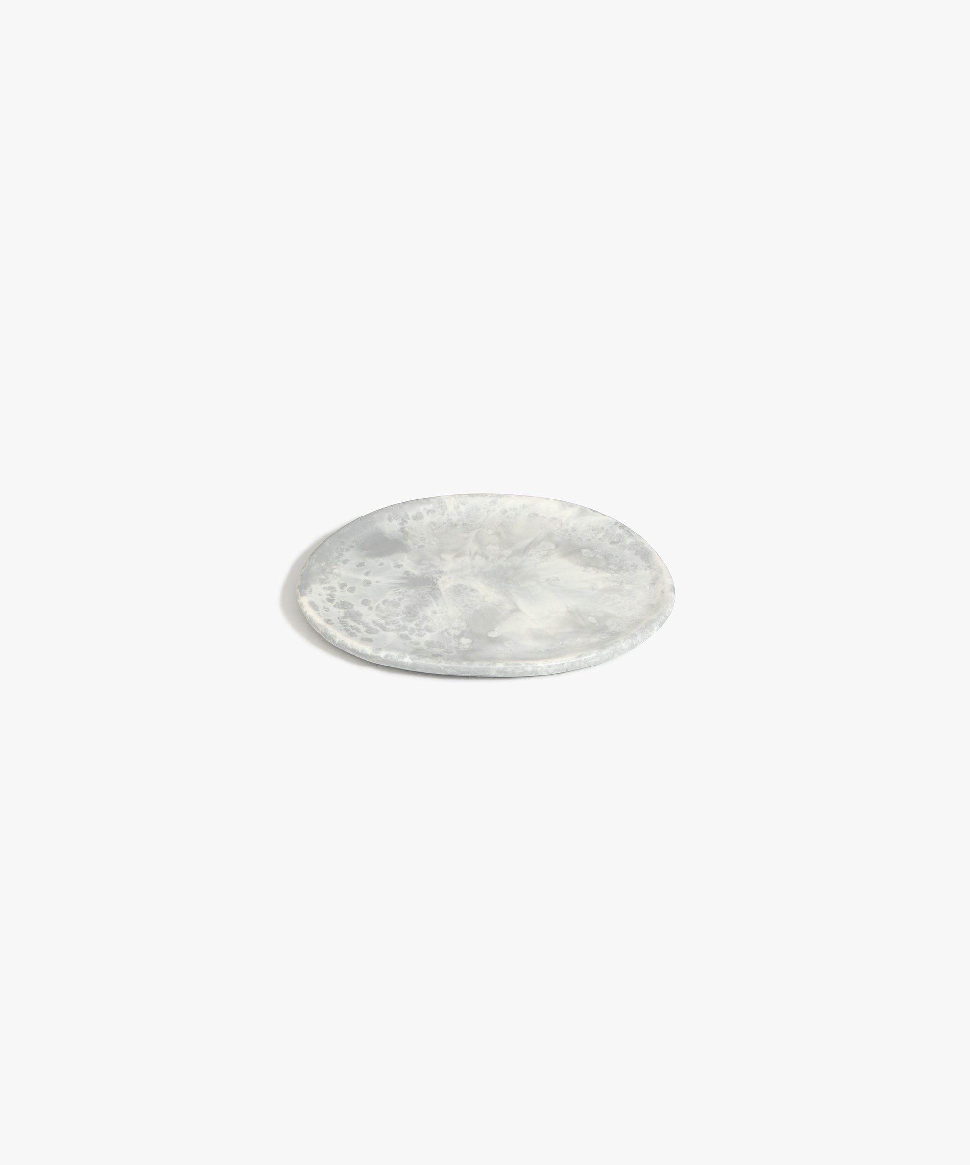 Dinosaur Designs Flow Spice Dish in Leaf Colour resin.