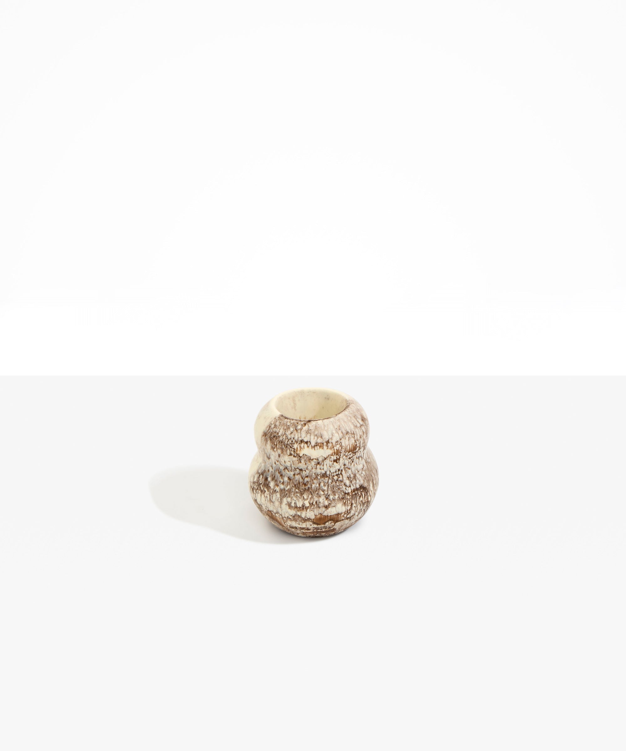 Dinosaur Designs VASBEEHSML small beehive vase CAPPUCCINO ...