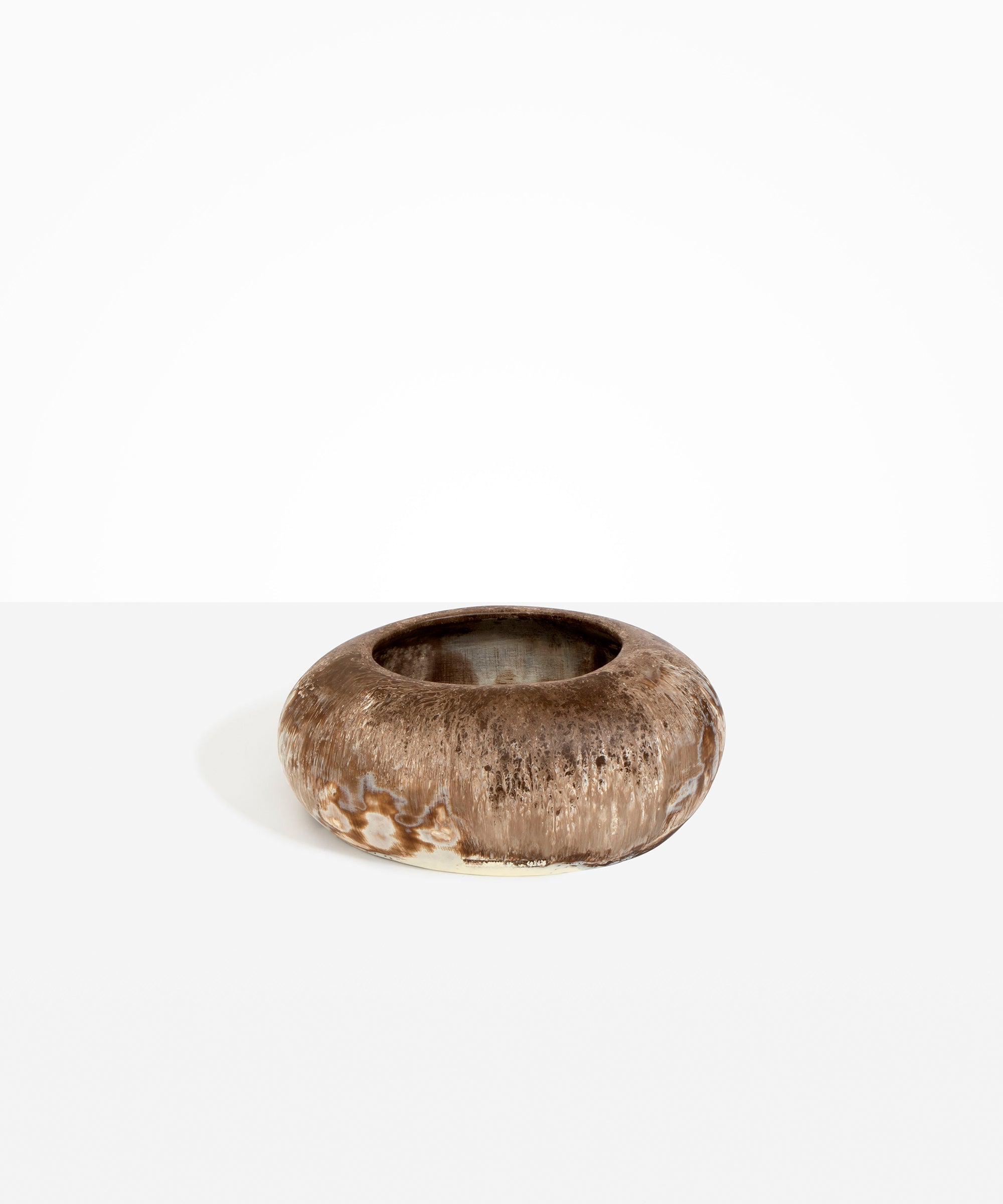 Dinosaur Designs VASRCKFLT Flat Rock Vase CAPPUCCINO.