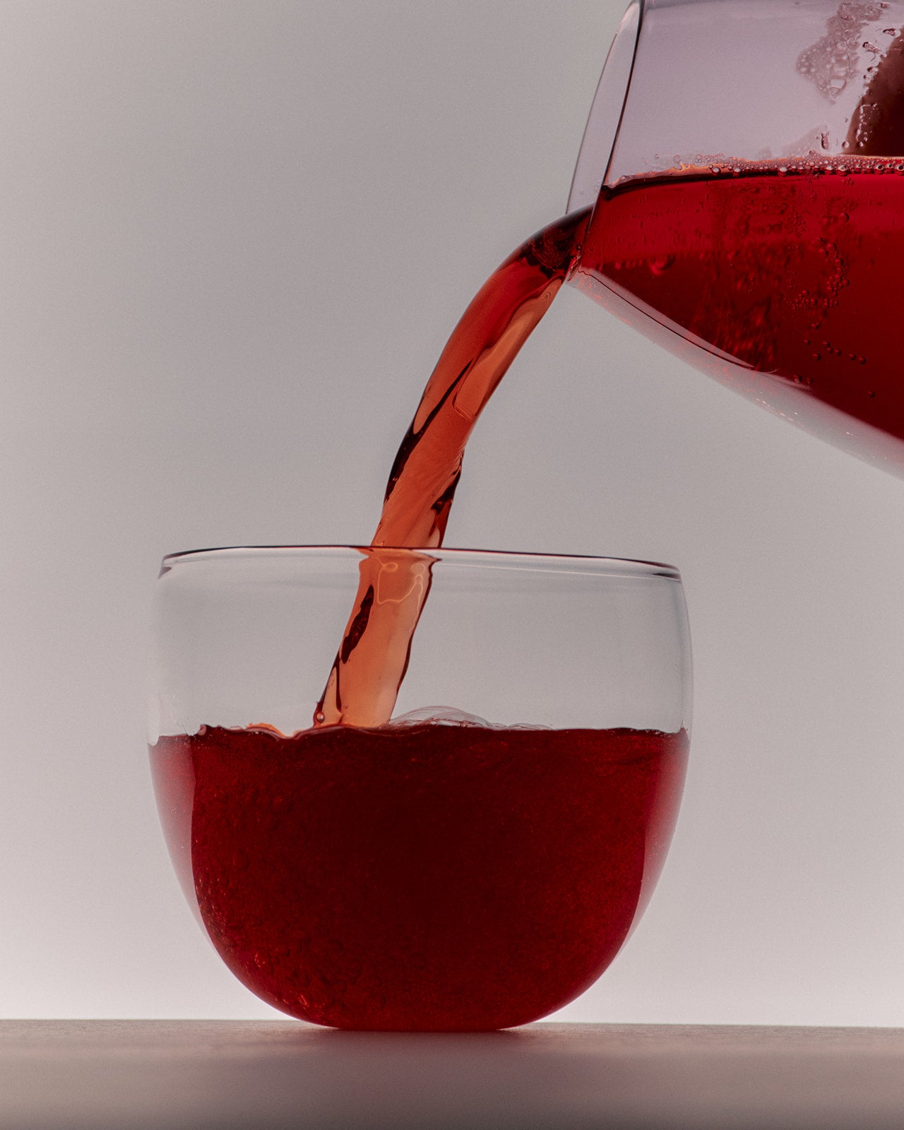 Glass carafe with liquid pour