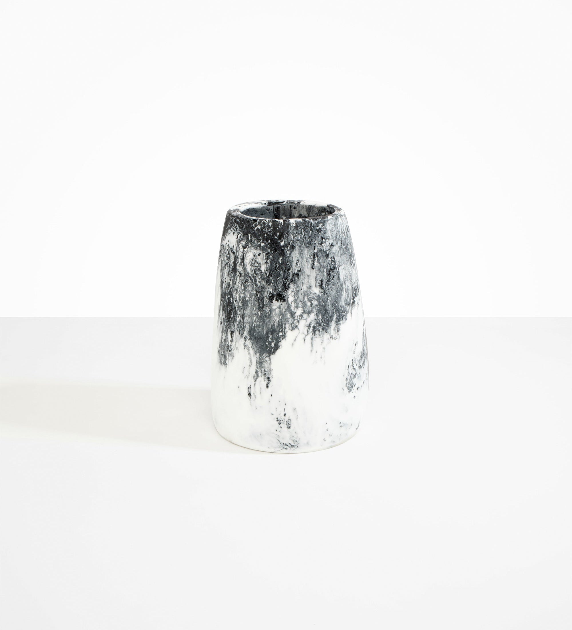 Dinosaur Designs Large Pebble Vase Vases in White Marble Colour resin
