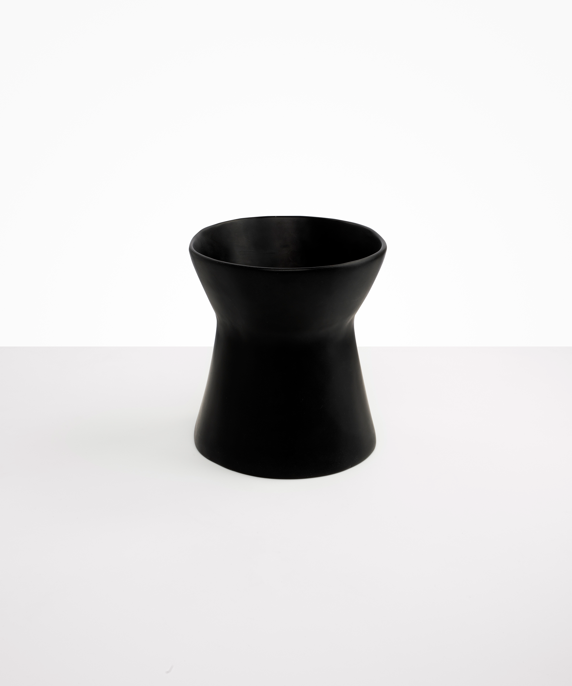 Dinosaur Designs Large Bow Vase in Black Colour resin.