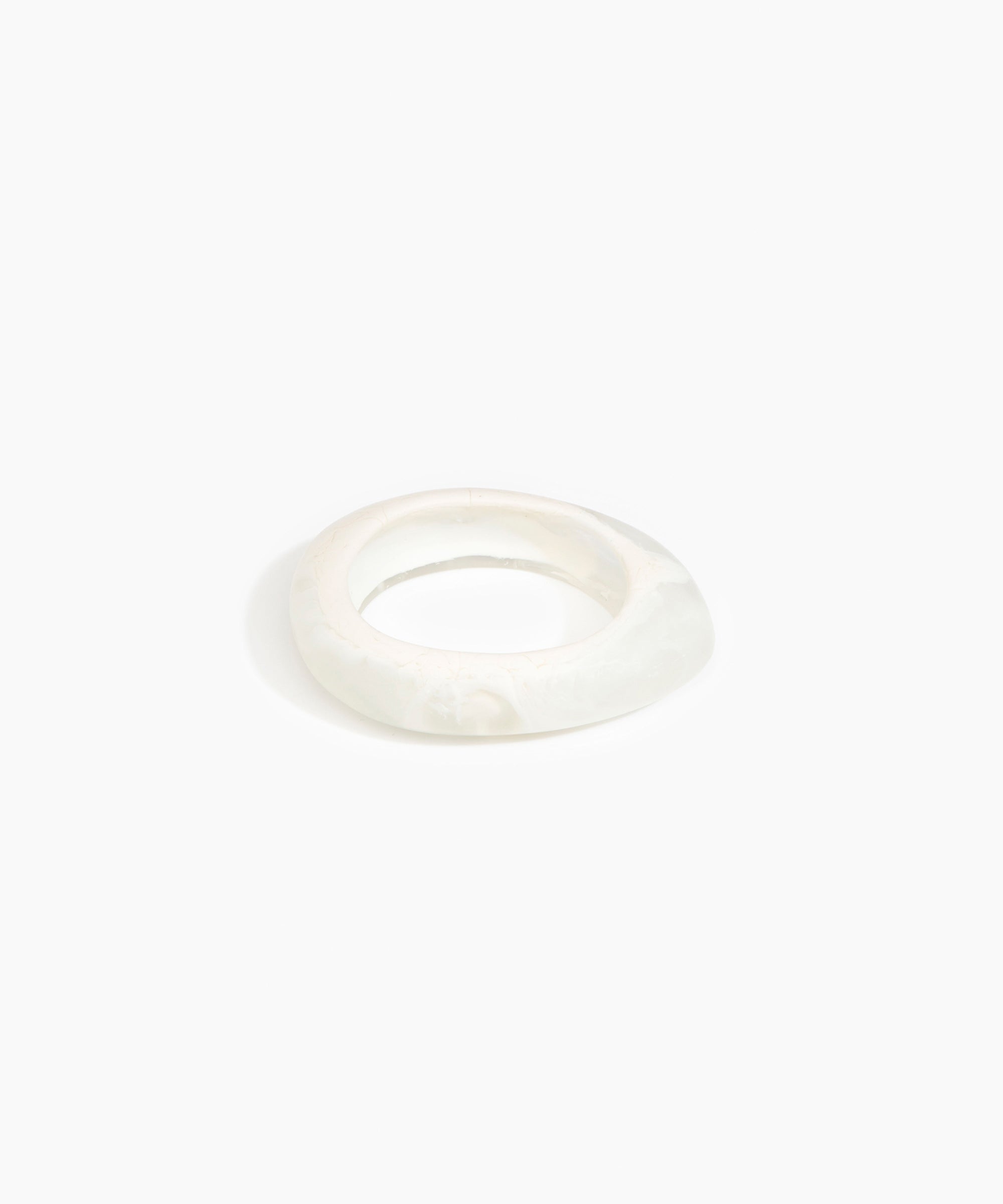 Dinosaur Designs SBRCKSML Small Rock Bangle CHALK SWIRL.