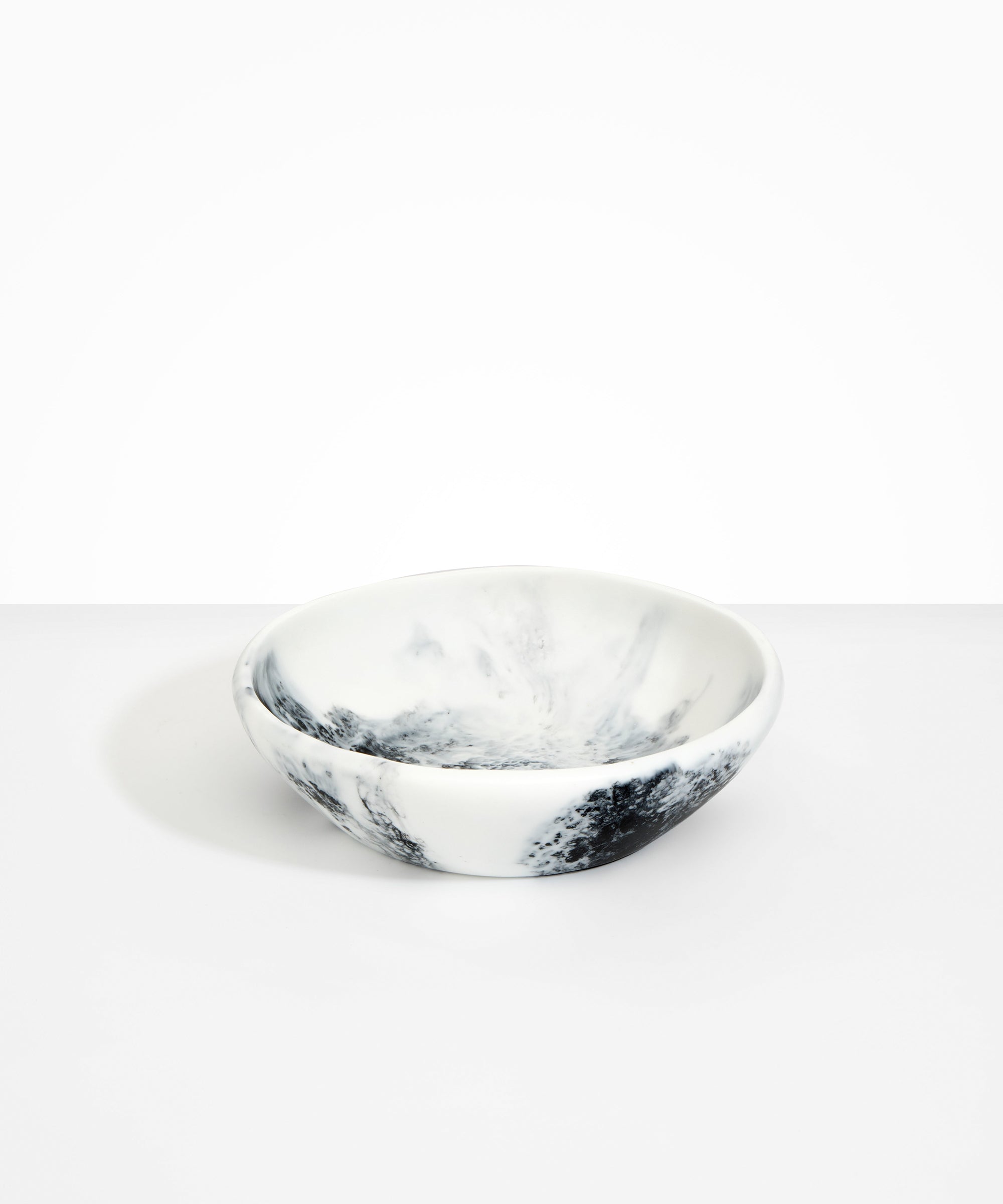 Dinosaur Designs Large Salad Bowl Bowls in White Marble color resin