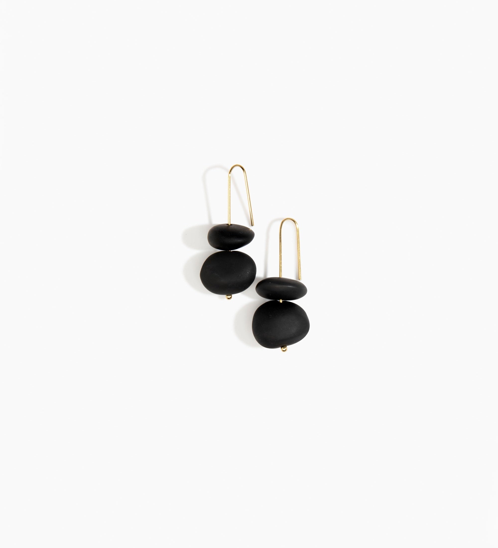Temple Earth Wire Earrings