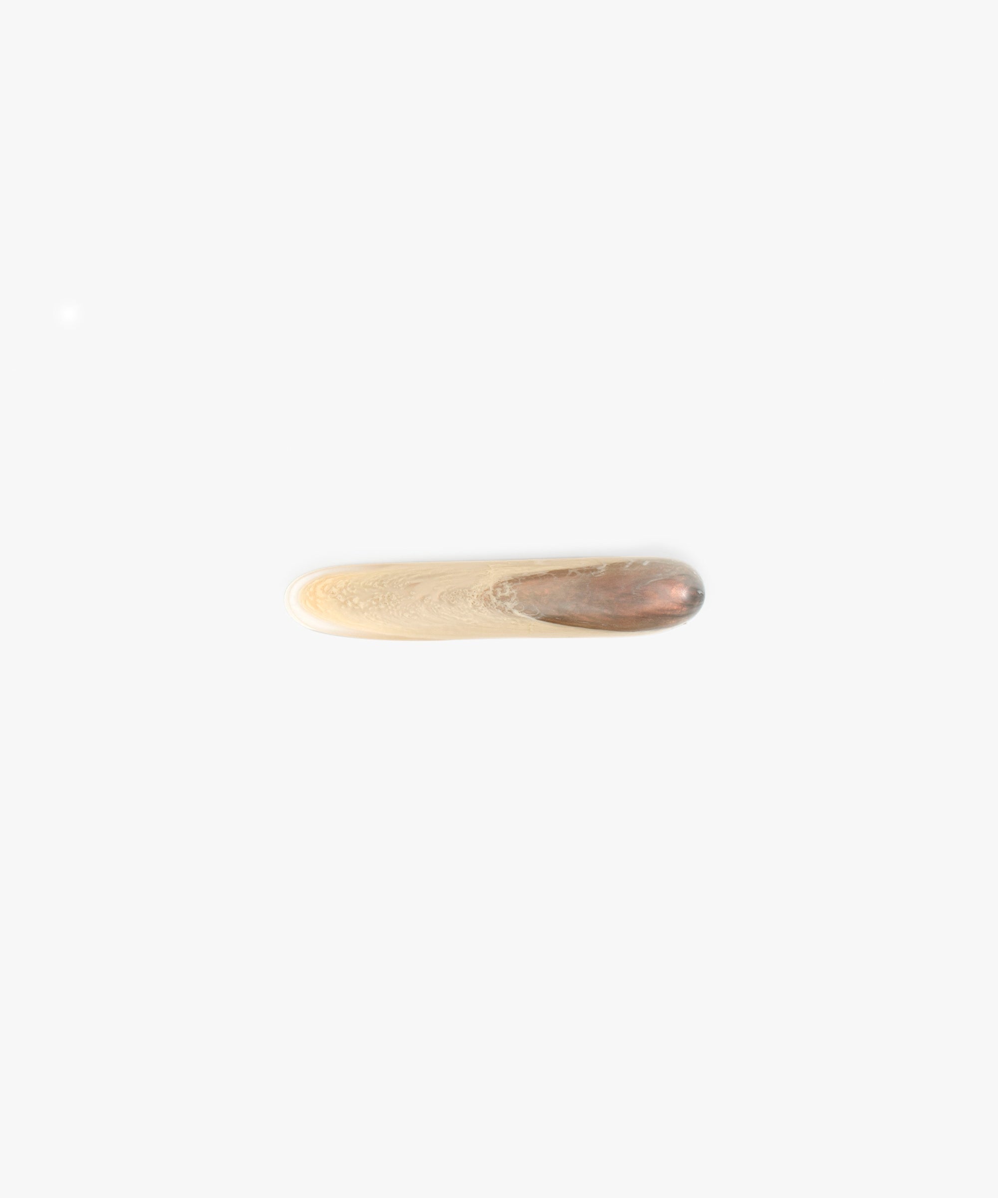 Dinosaur Designs Stone Butter Knife in Sandy Pearl Colour resin.