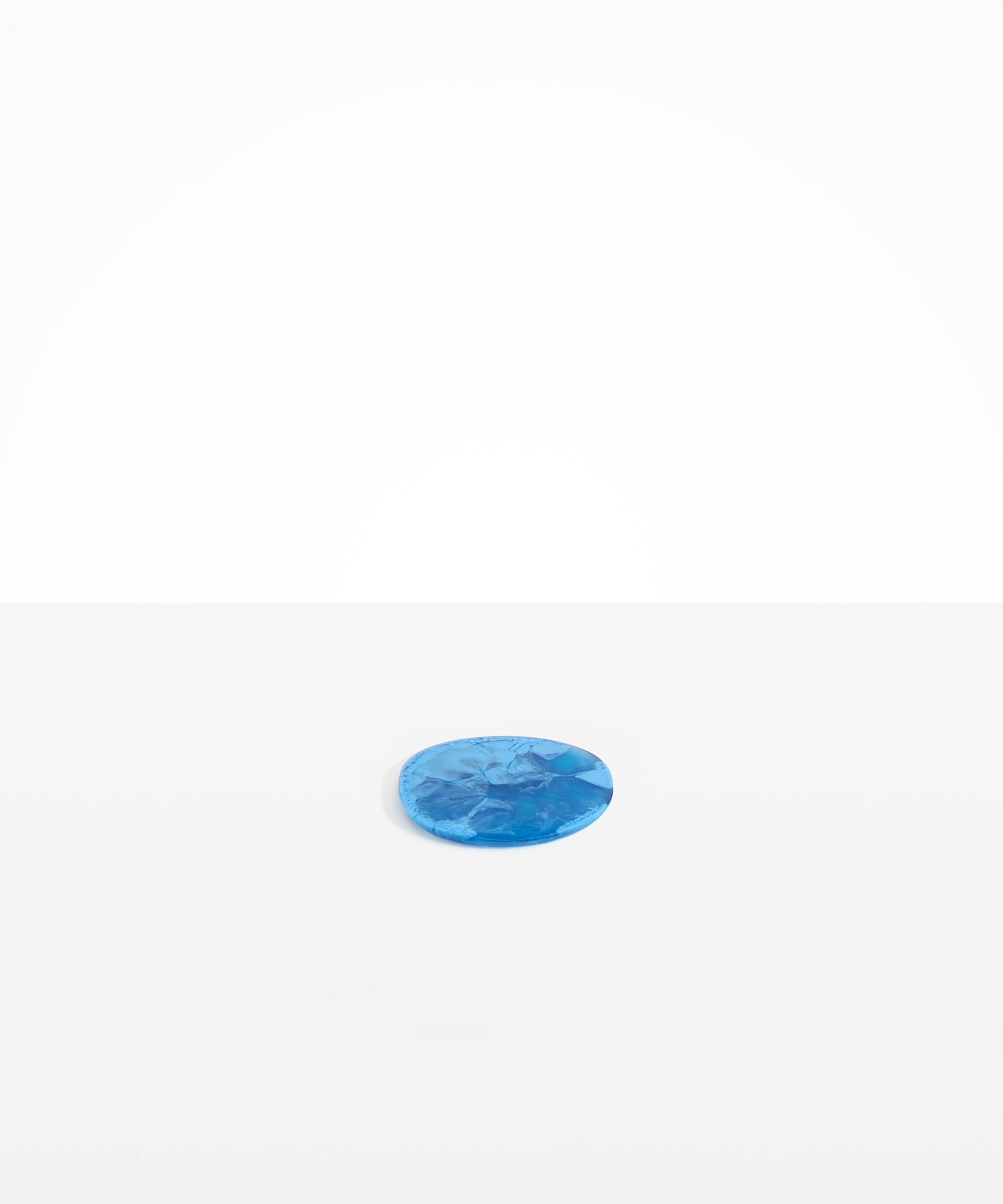 Dinosaur Designs Boulder Coaster in Sky Colour resin.
