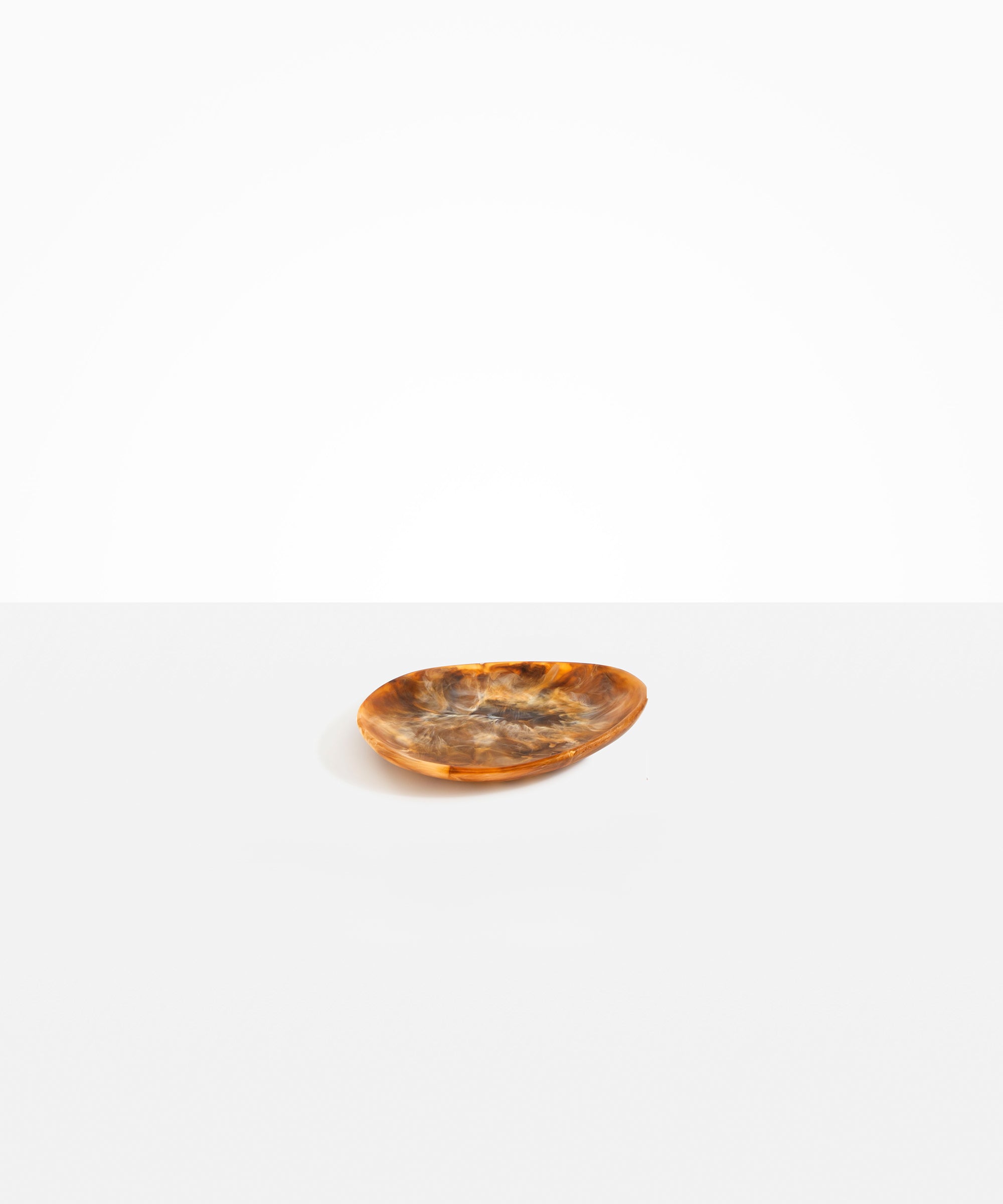 Dinosaur Designs Pebble Side Plate in Light Horn Colour resin.