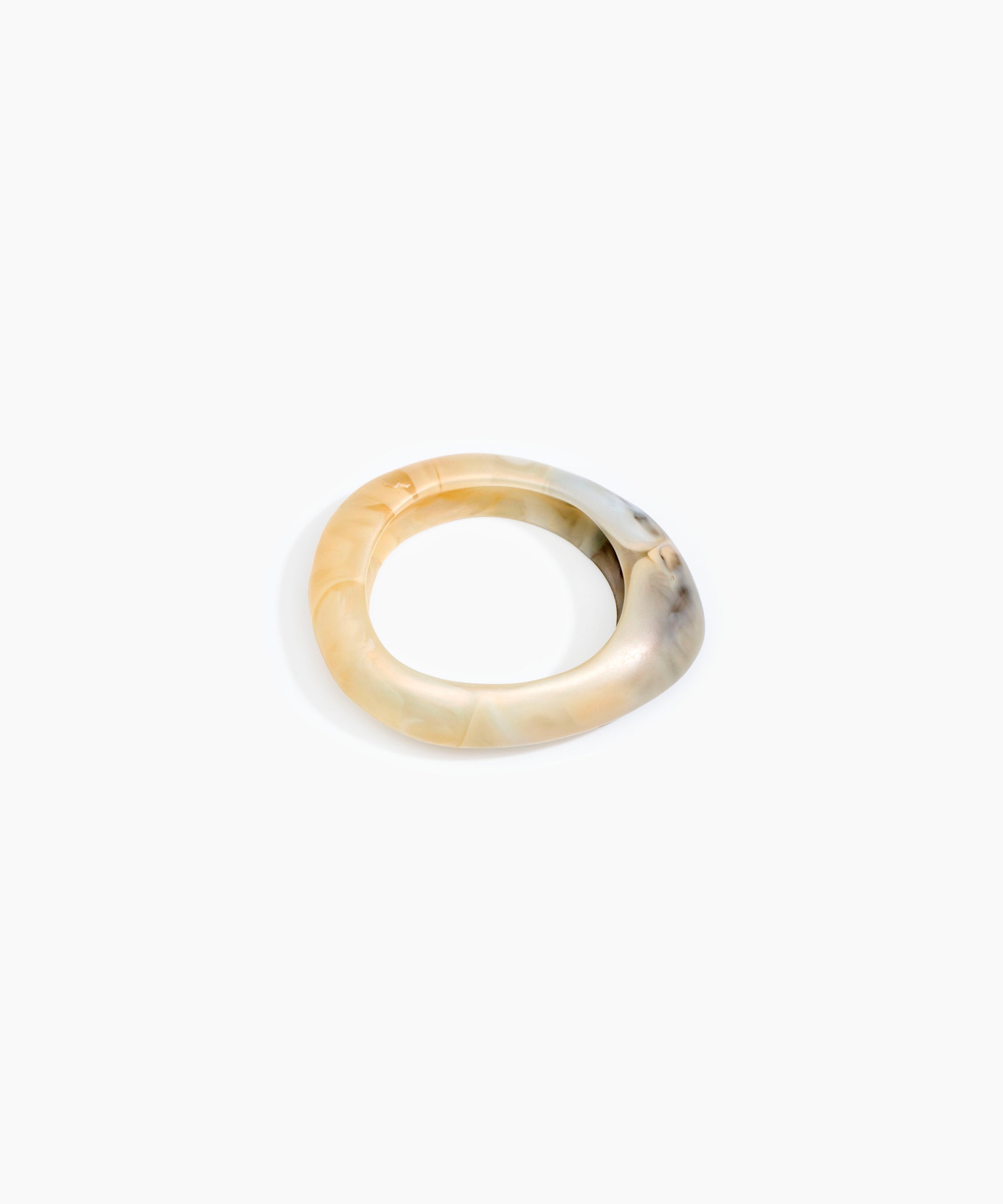 Dinosaur Designs SBRCKSML small rock bangle SANDY PEARL.