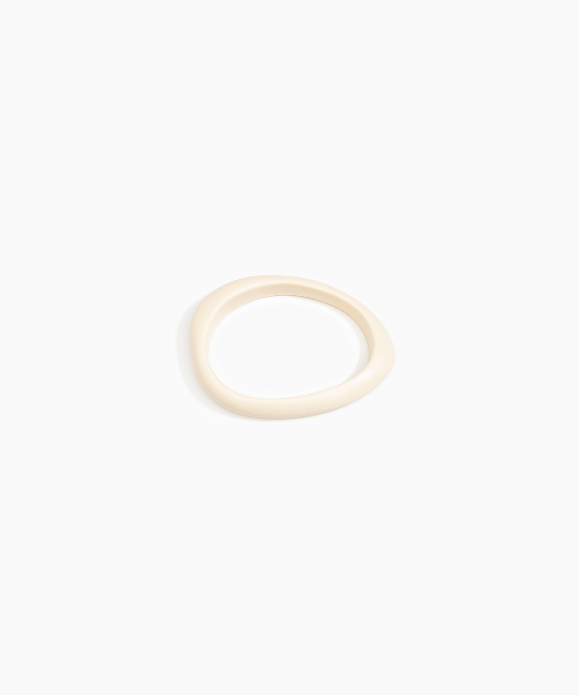 Dinosaur Designs SBRCKWBN rock wishbone bangle CREAM.