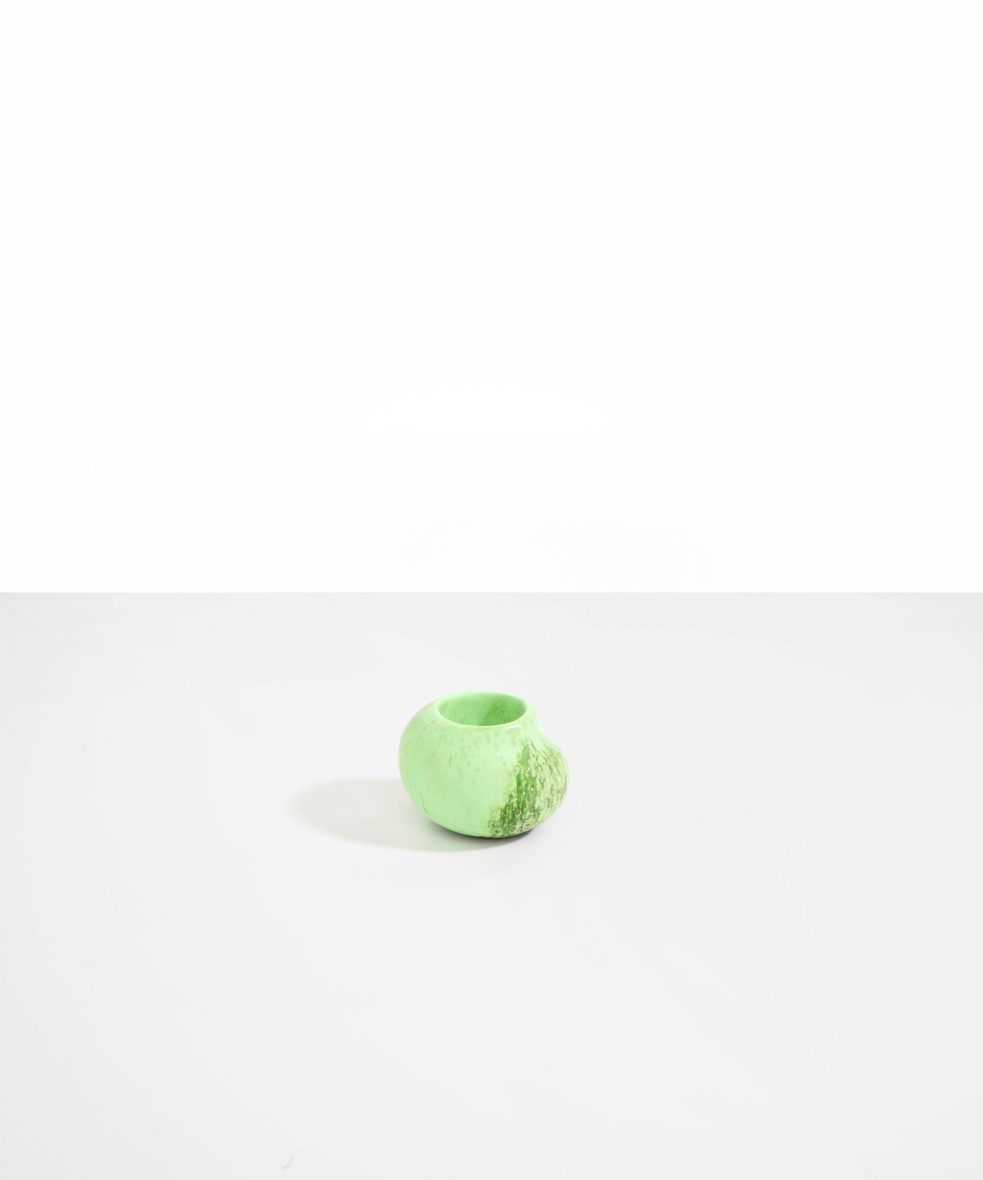 Dinosaur Designs Small Moss Vase in Grass Colour resin...
