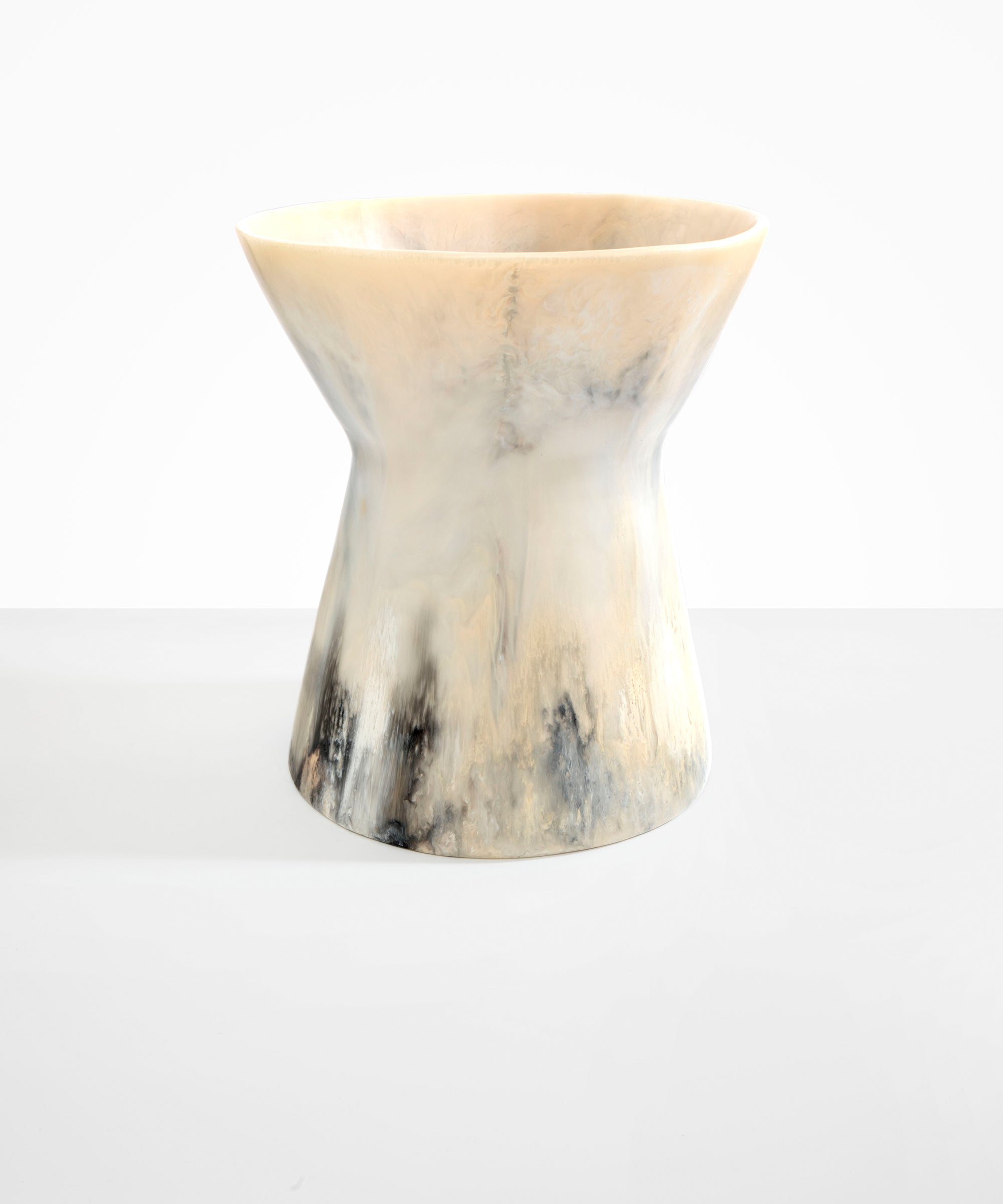 Dinosaur Designs Extra Large Bow Vase in Sandy Pearl Colour resin.
