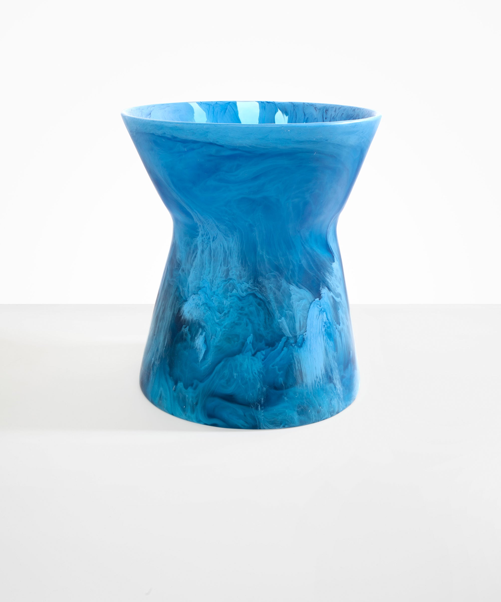 Dinosaur Designs Extra Large Bow Vase in Sky Colour resin..