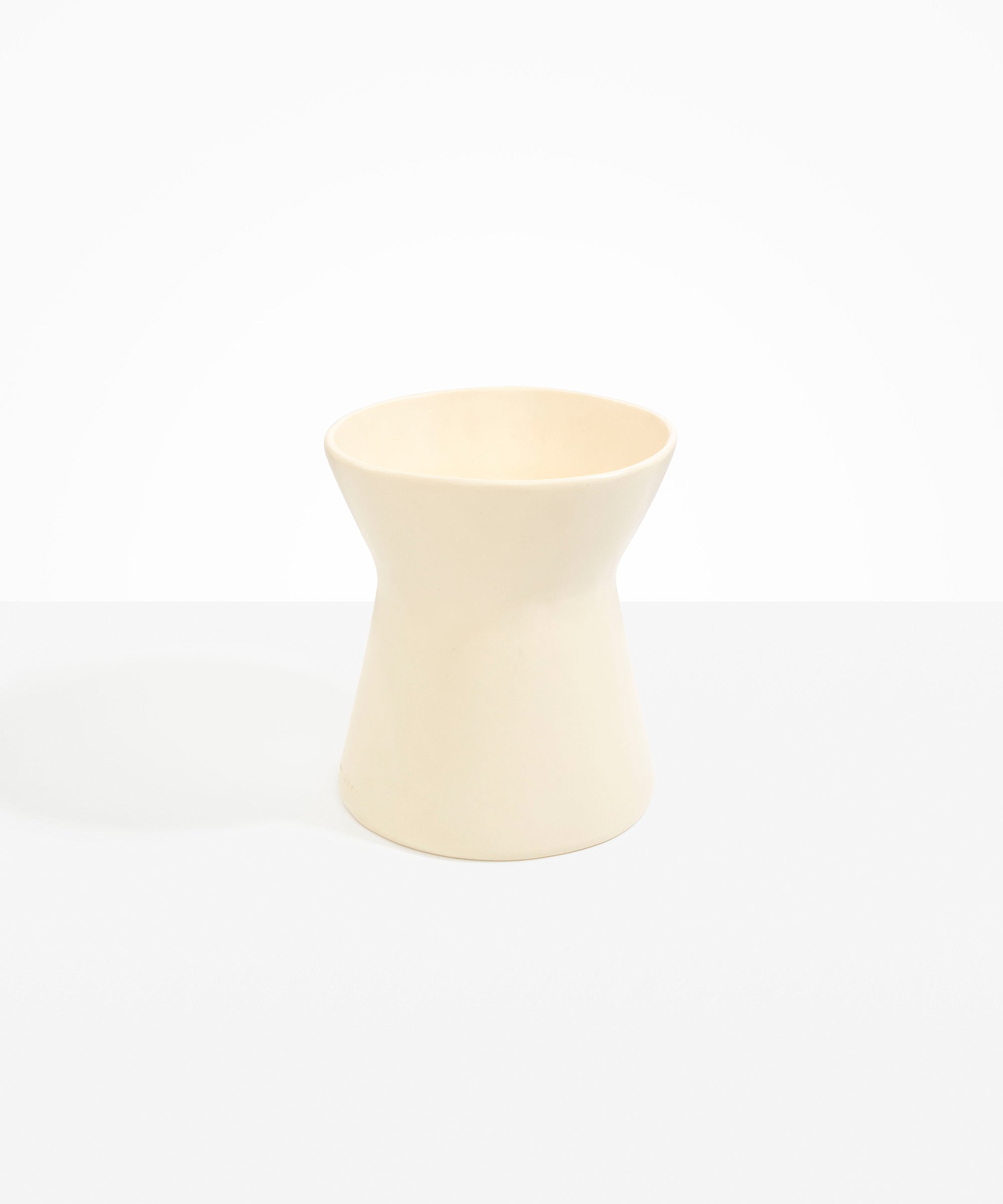 Dinosaur Designs Large Bow Vase in Cream Colour resin.