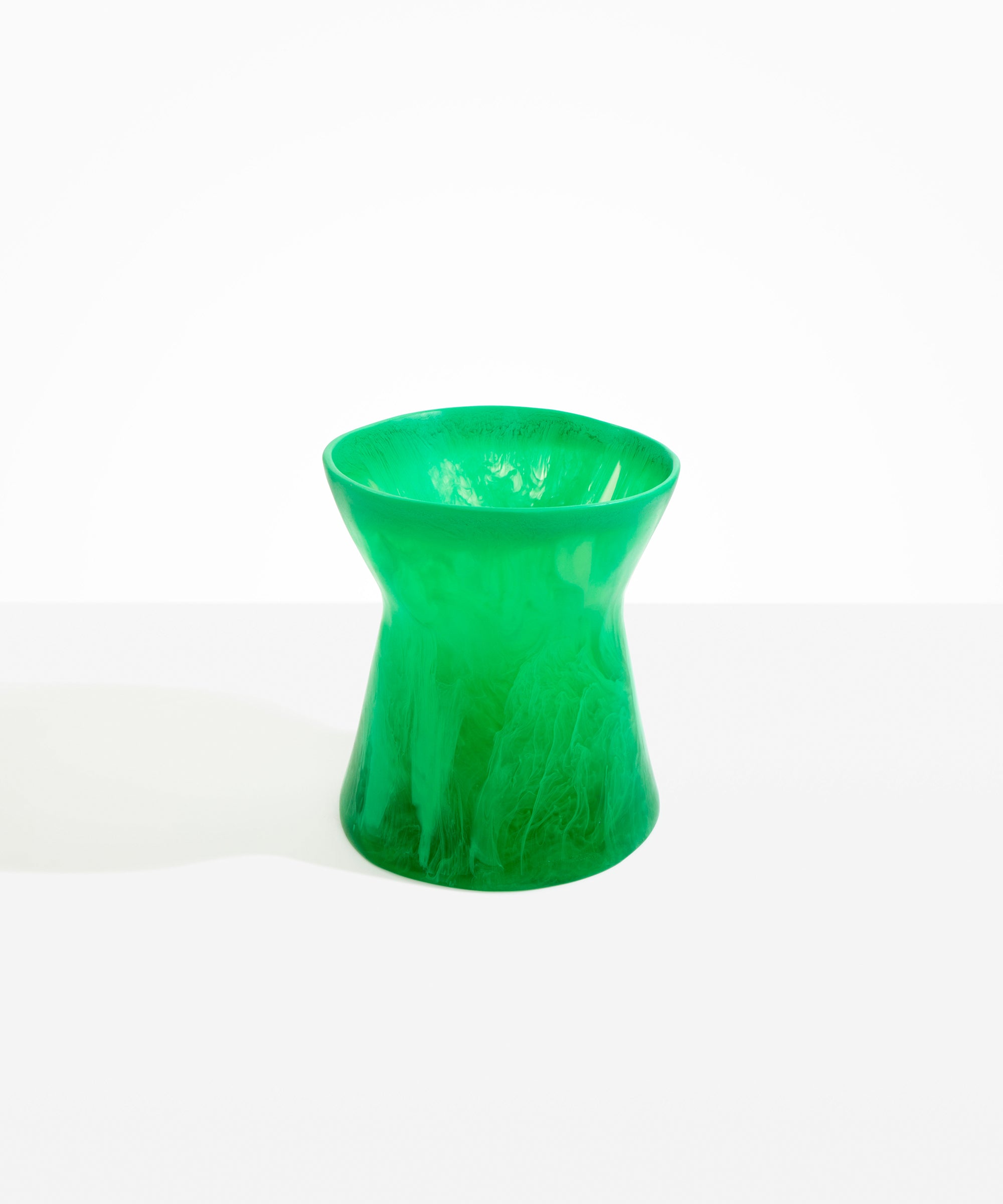 Dinosaur Designs Large Bow Vase in Leaf color resin