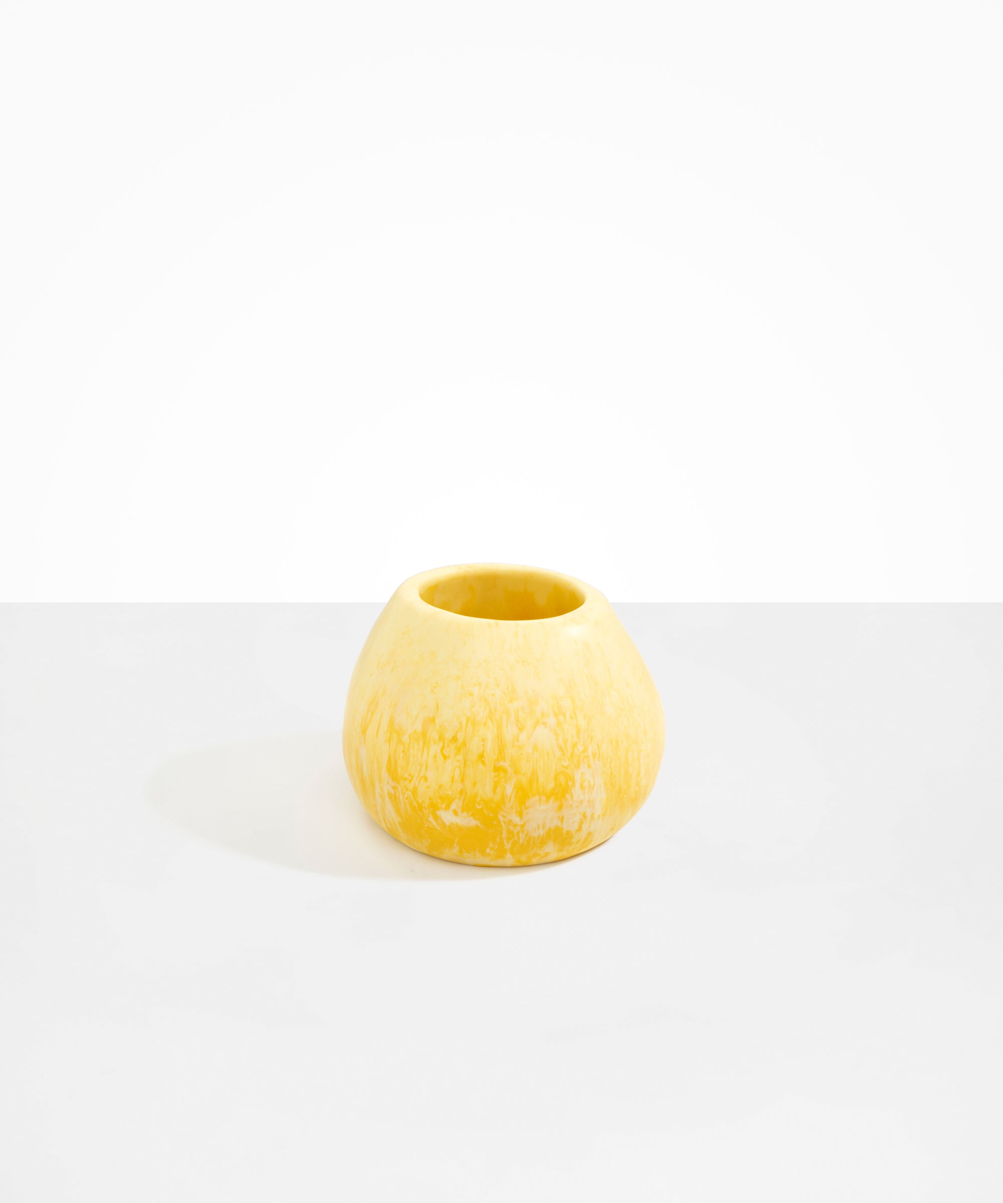 Dinosaur Designs Volcanic Vase in Daisy Colour resin..
